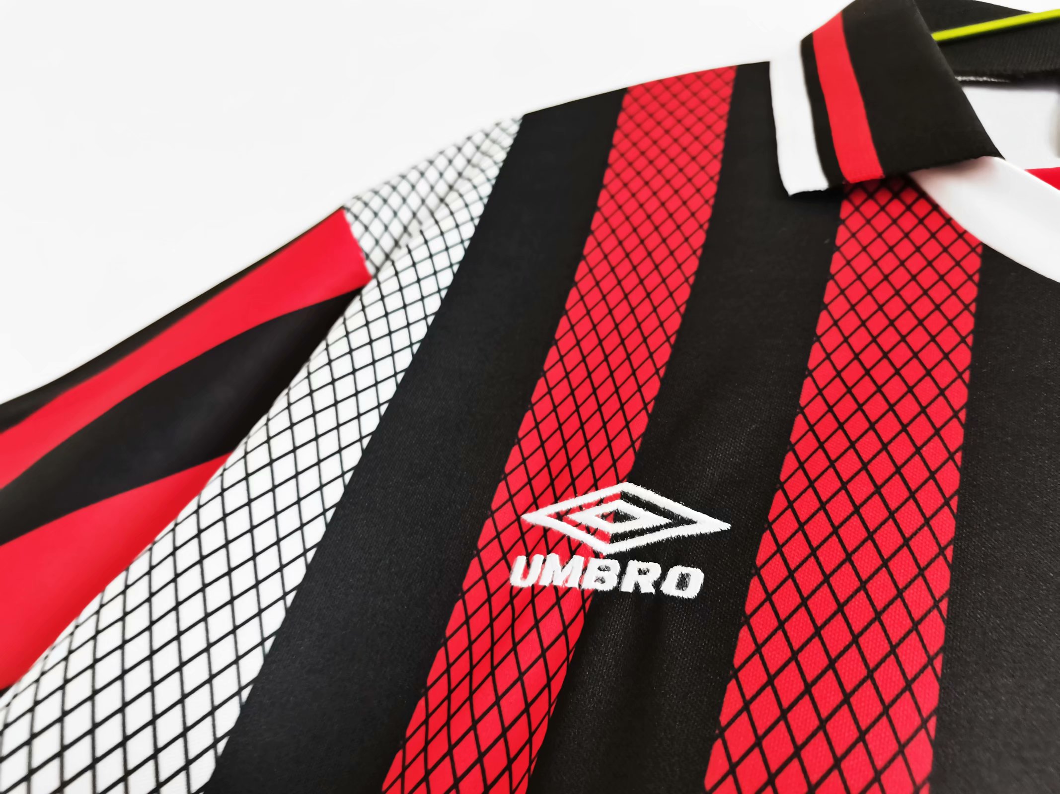 94/96 Manchester City Away Retro Jersey - leoleo123123