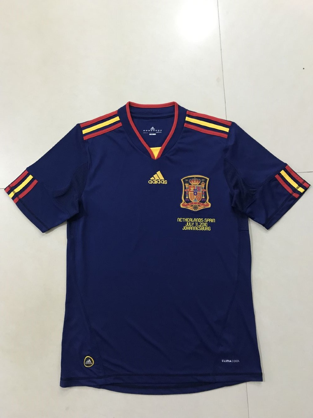 2010 Spain Away Plaer version Retro Jersey - leoleo123123