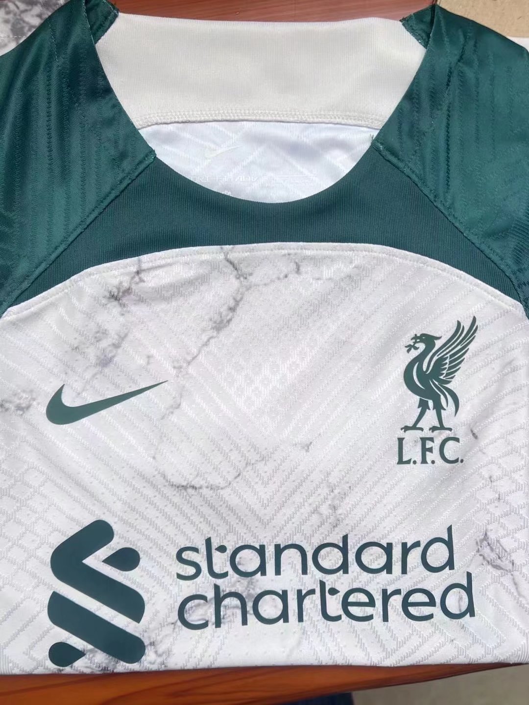 22/23 Liverpool White Training Jersey Player Version 1:1 Quality - leoleo123123