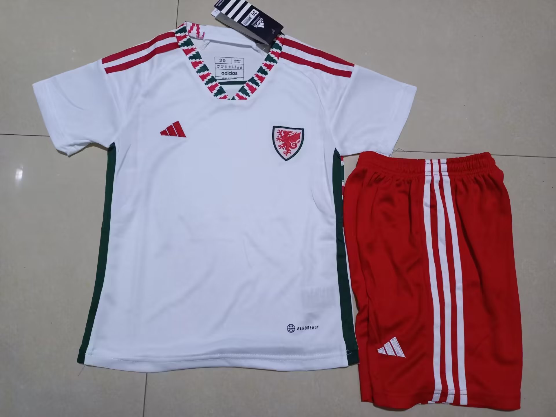 22/23 Welsh Away Kids World Cup Jersey - leoleo123123