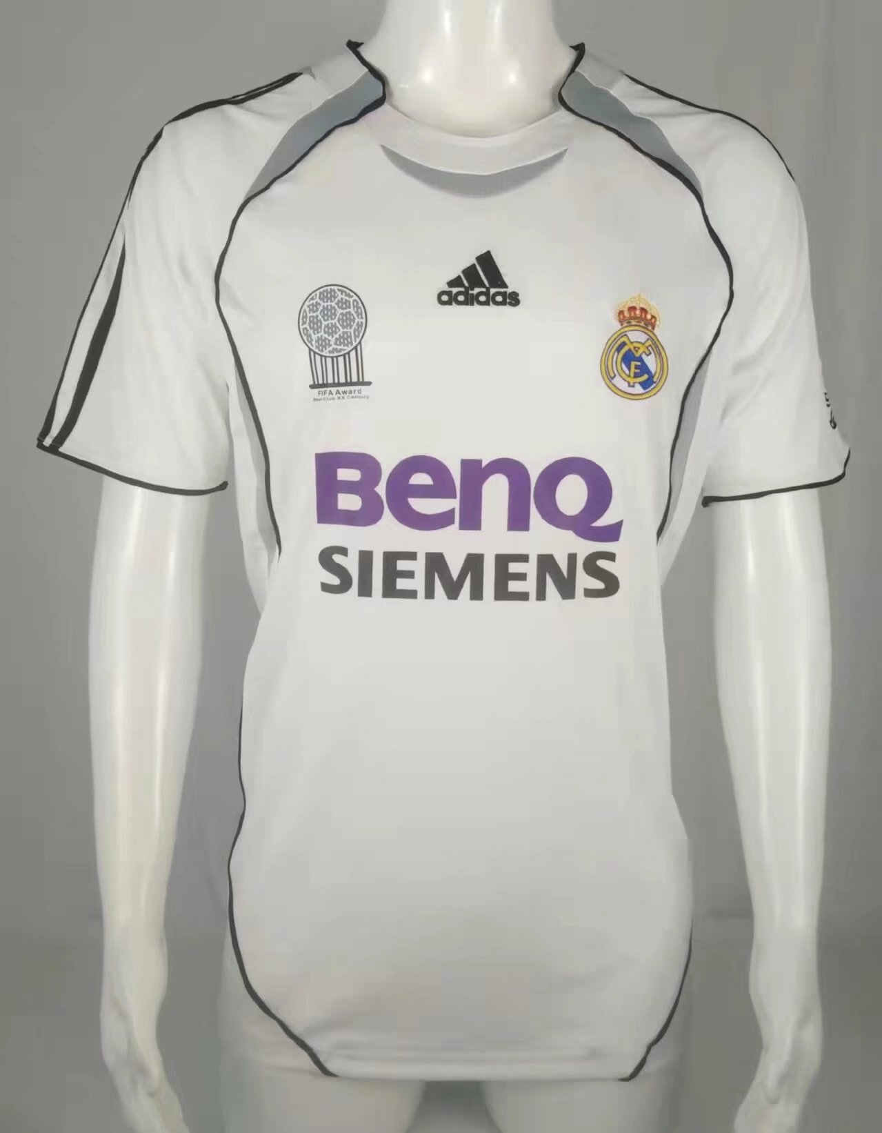 2006 Real Madrid Home Retro Jersey - leoleo123123