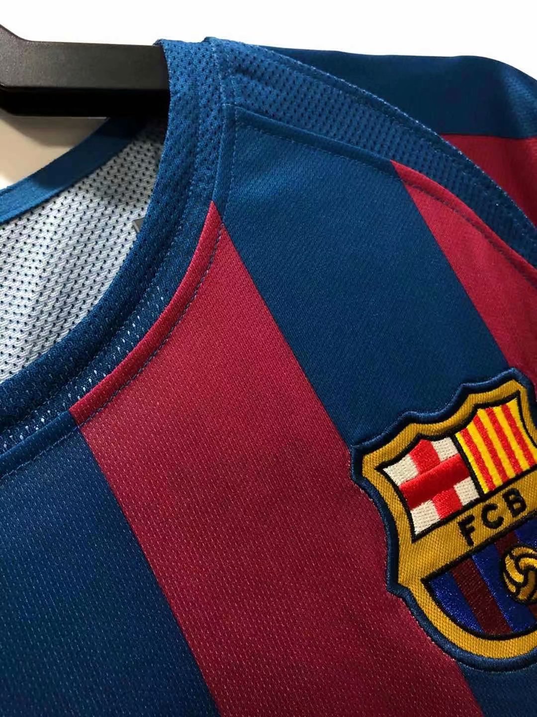 05-06 Barcelona Home Retro Jersey Champions Version - leoleo123123