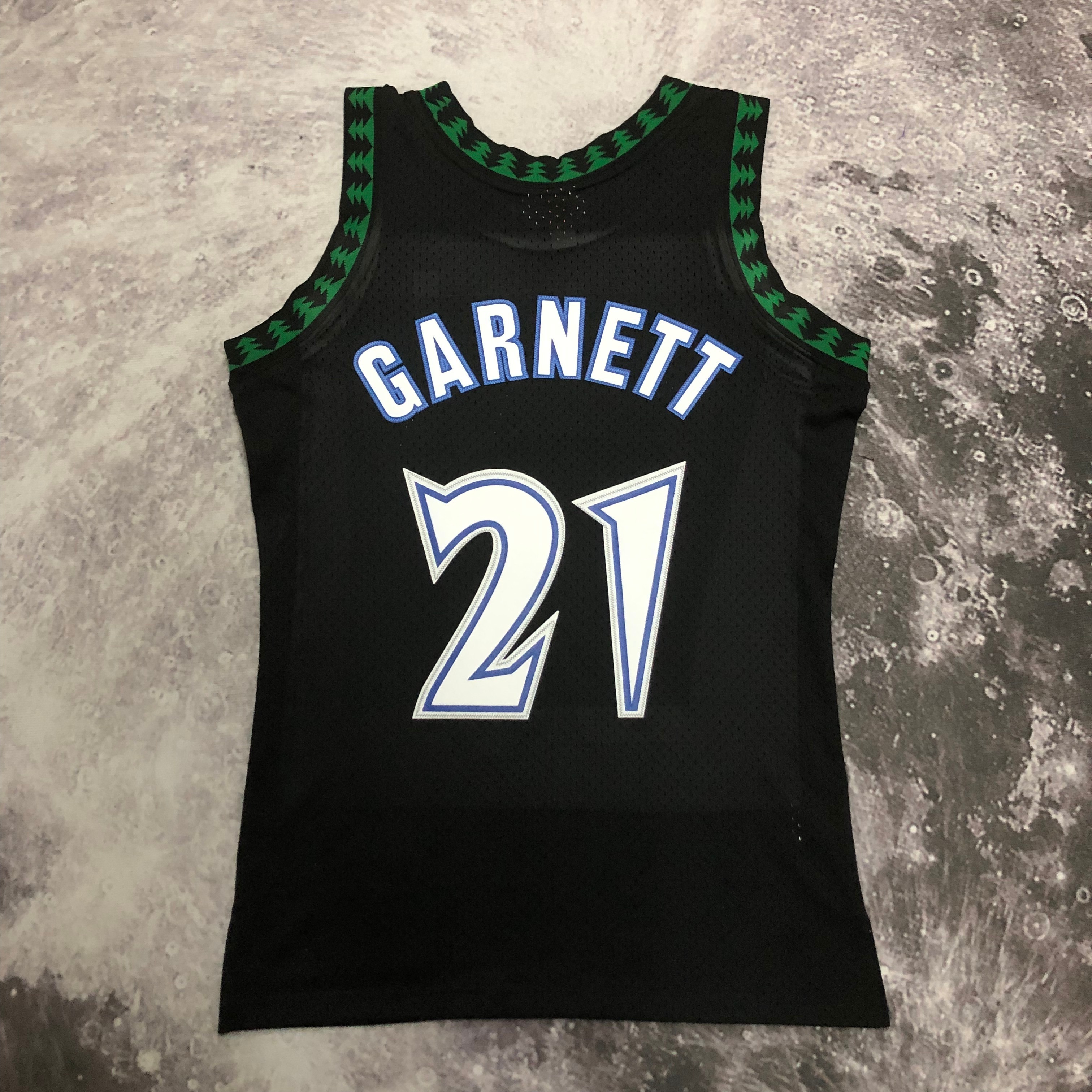 NBA Men 97-98 Minnesota Timberwolves Black #0 GARNETT Classics Swingman Jersey - leoleo123123