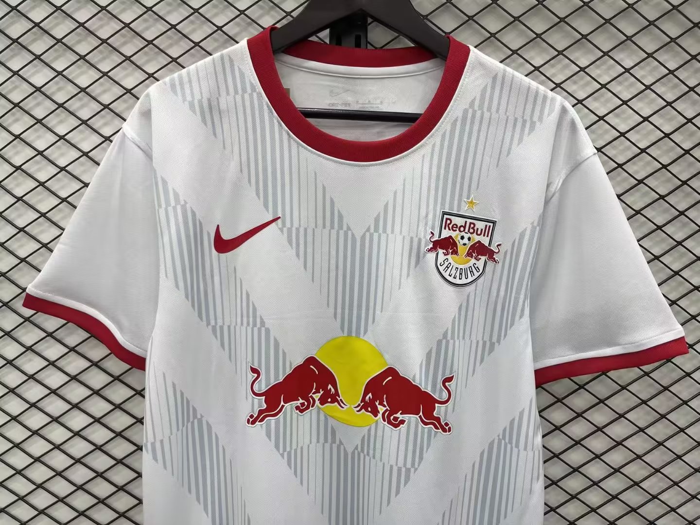 23/24 Red Bull Salzburg Home Jersey Thai Quality - leoleo123123