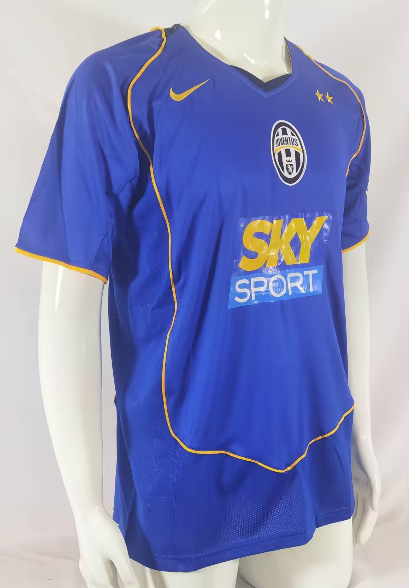 04/05 Juventus Away Retro Jersey - leoleo123123