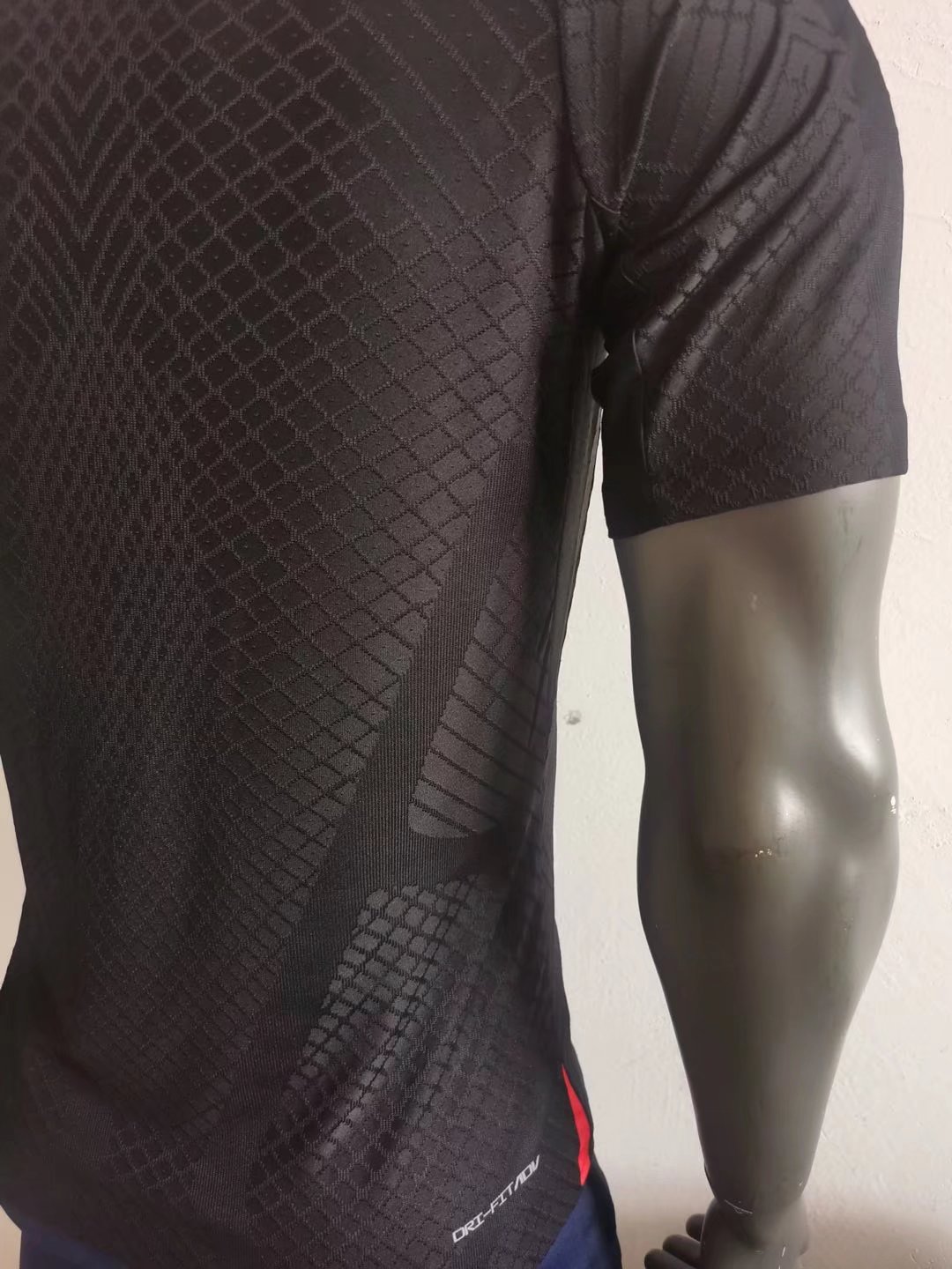 22/23 Liverpool Black Training Jersey Player Version 1:1 Quality 603 - leoleo123123