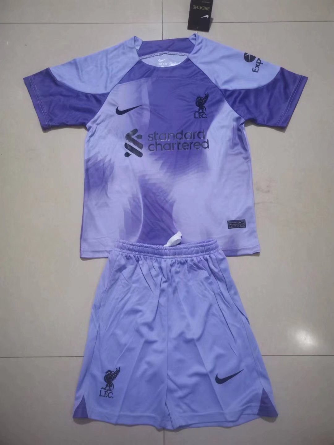 22/23 Liverpool Goalkeeper Kids Jersey - leoleo123123