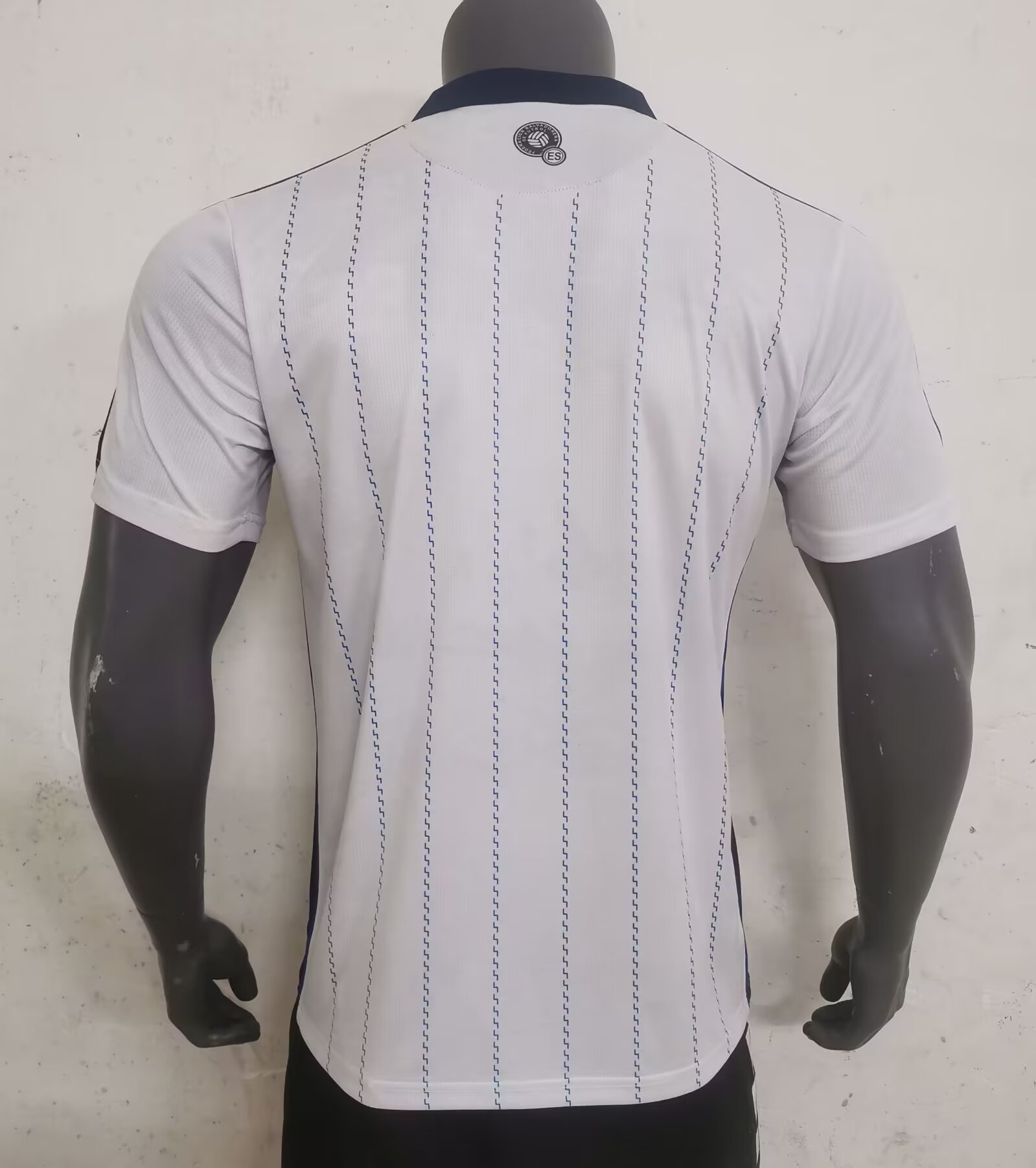24/25 Salvador White Jersey Fans Version - leoleo123123