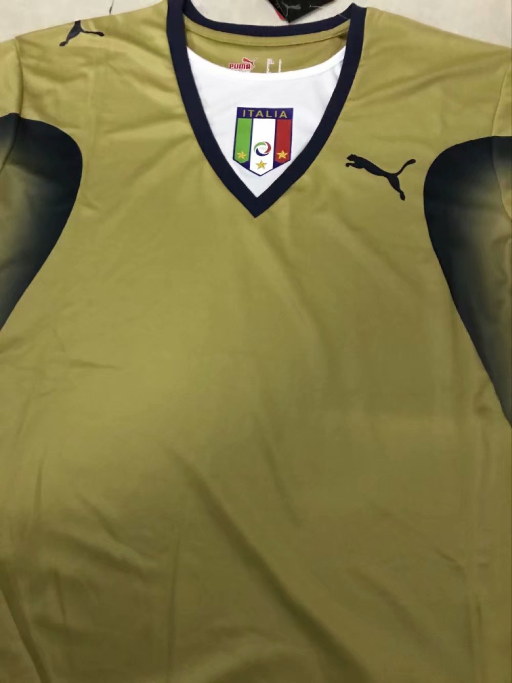 2006 Italy Goalkeeper gold Retro Jersey - leoleo123123