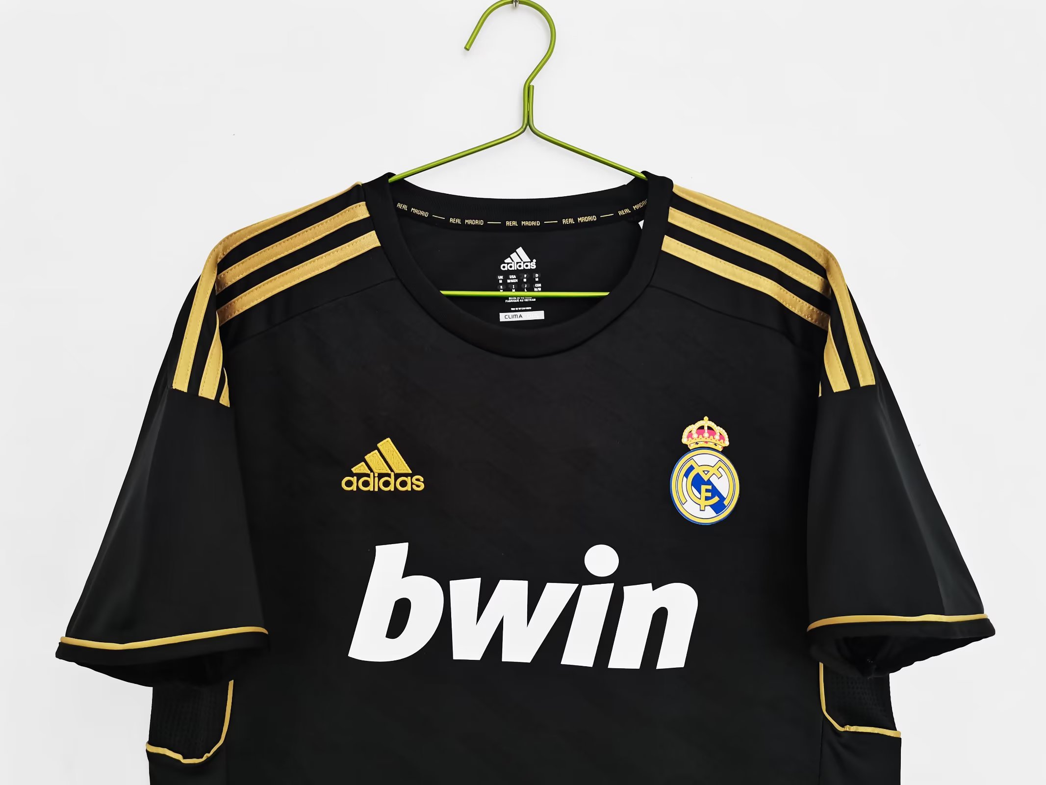 11/12 Real Madrid Away Retro Jersey - leoleo123123