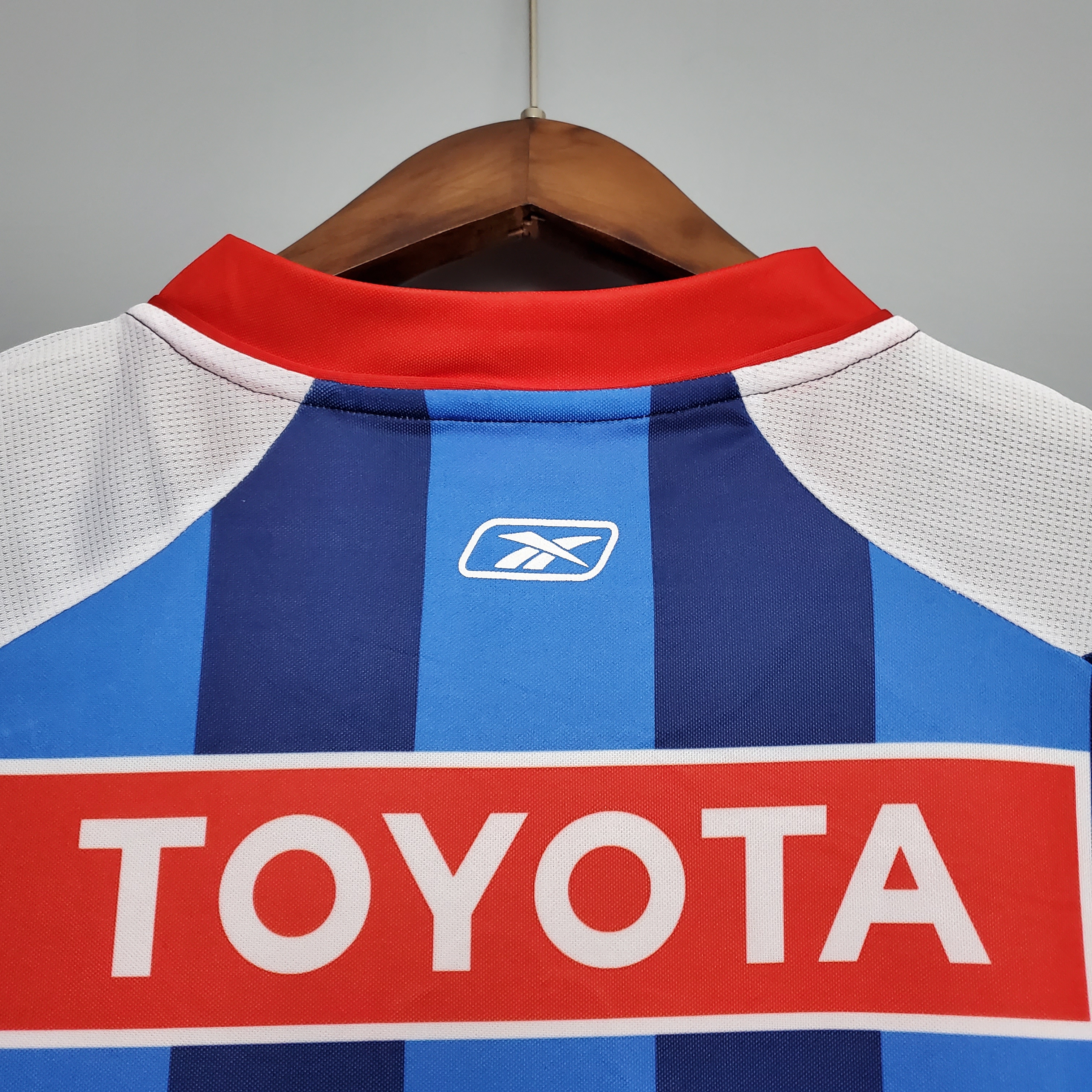 06-07 Chivas Away Retro Jersey - leoleo123123