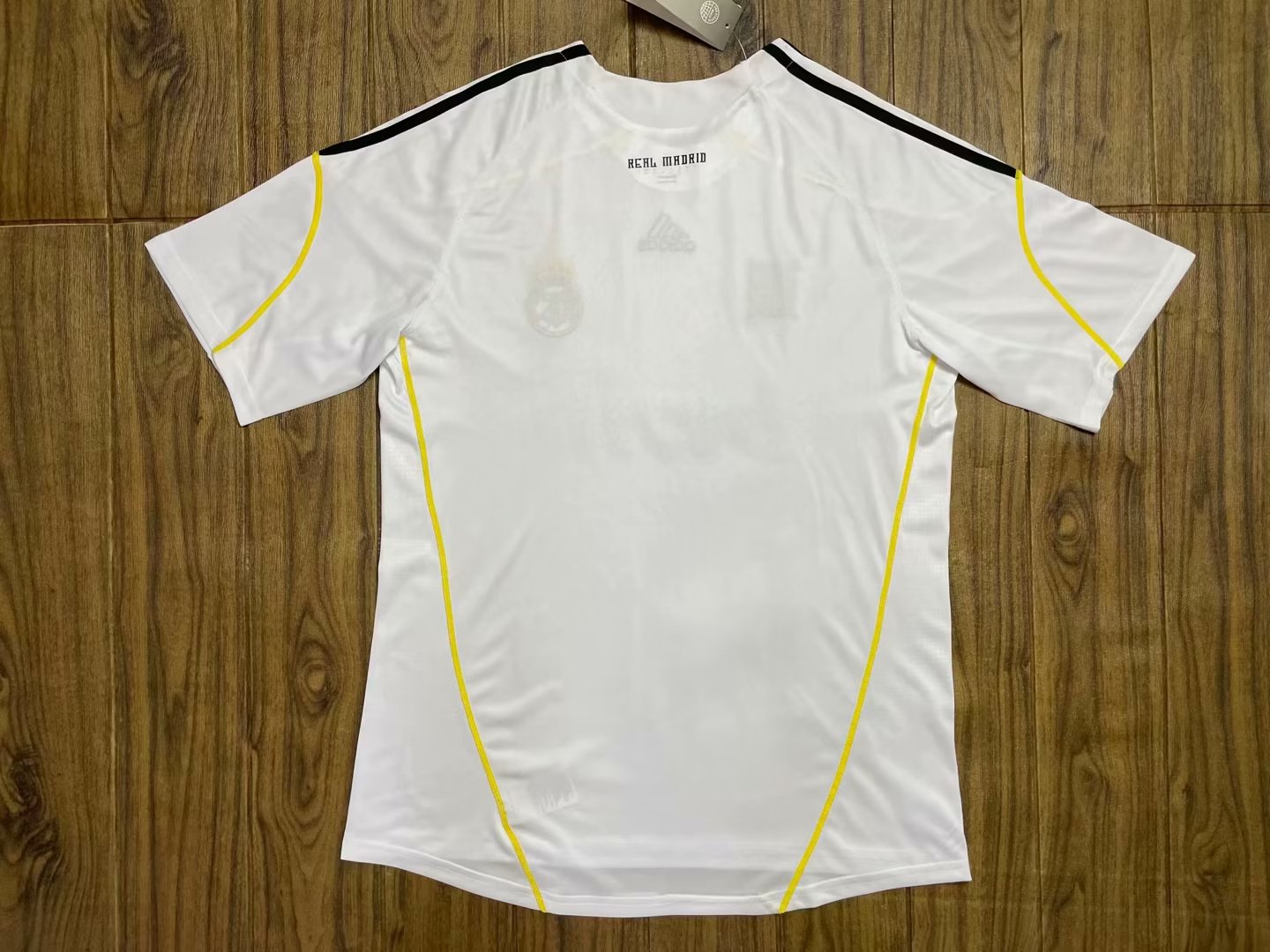 09/10 Real Madrid Home Retro Jersey - leoleo123123