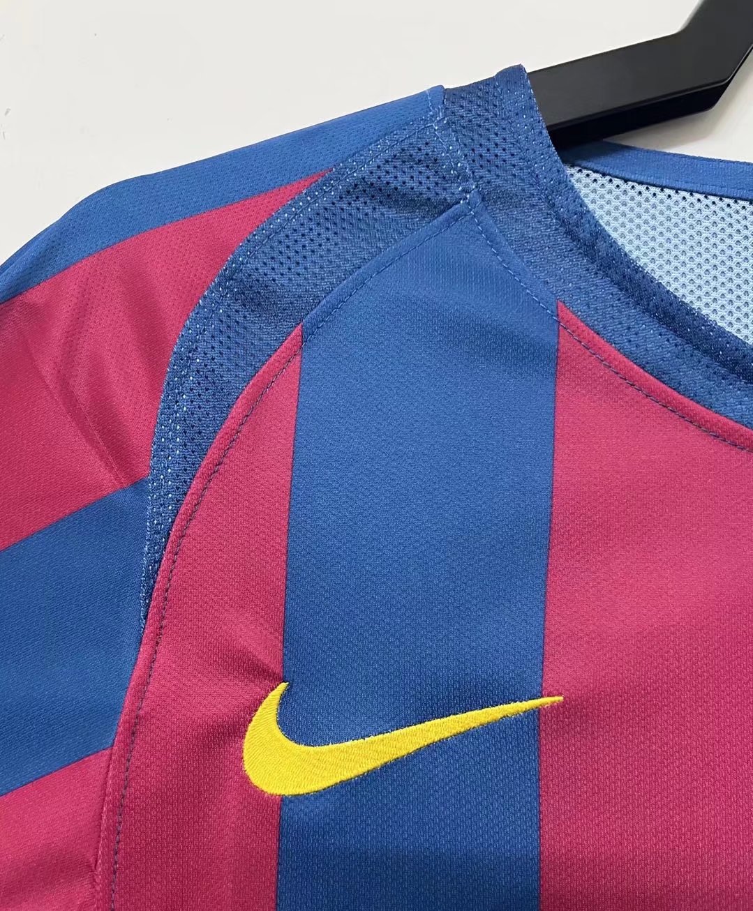 05-06 Barcelona Home Retro Jersey Long Sleeve Champions Version - leoleo123123