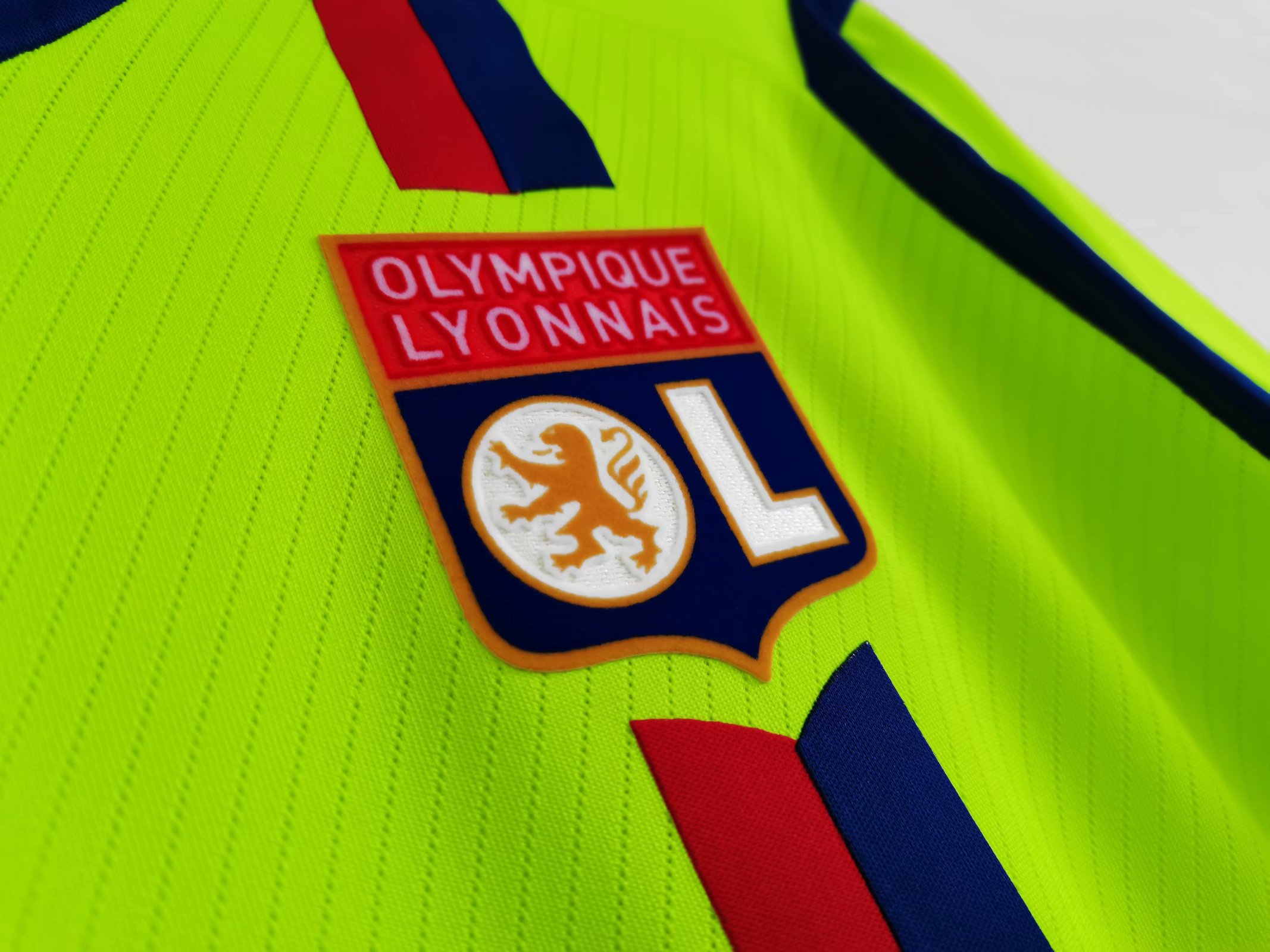 08/09 Lyon Green Retro Jersey - leoleo123123