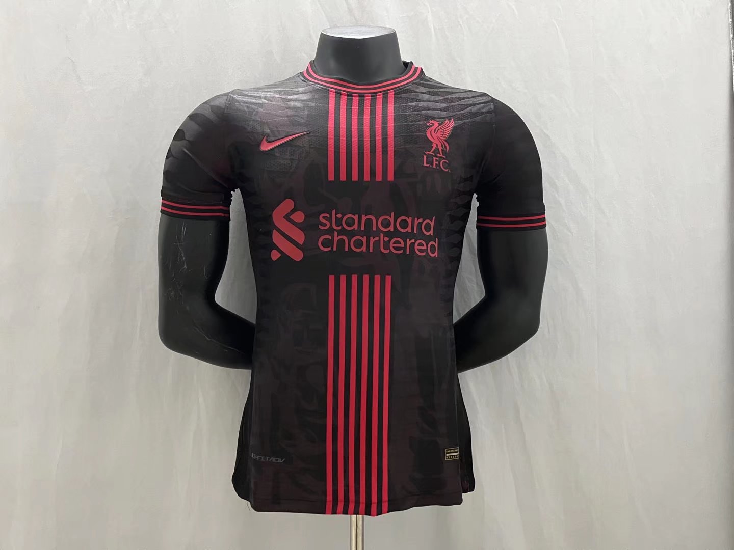22/23 Liverpool Training Jersey Black Player Version 1:1 Quality chaosheng - leoleo123123