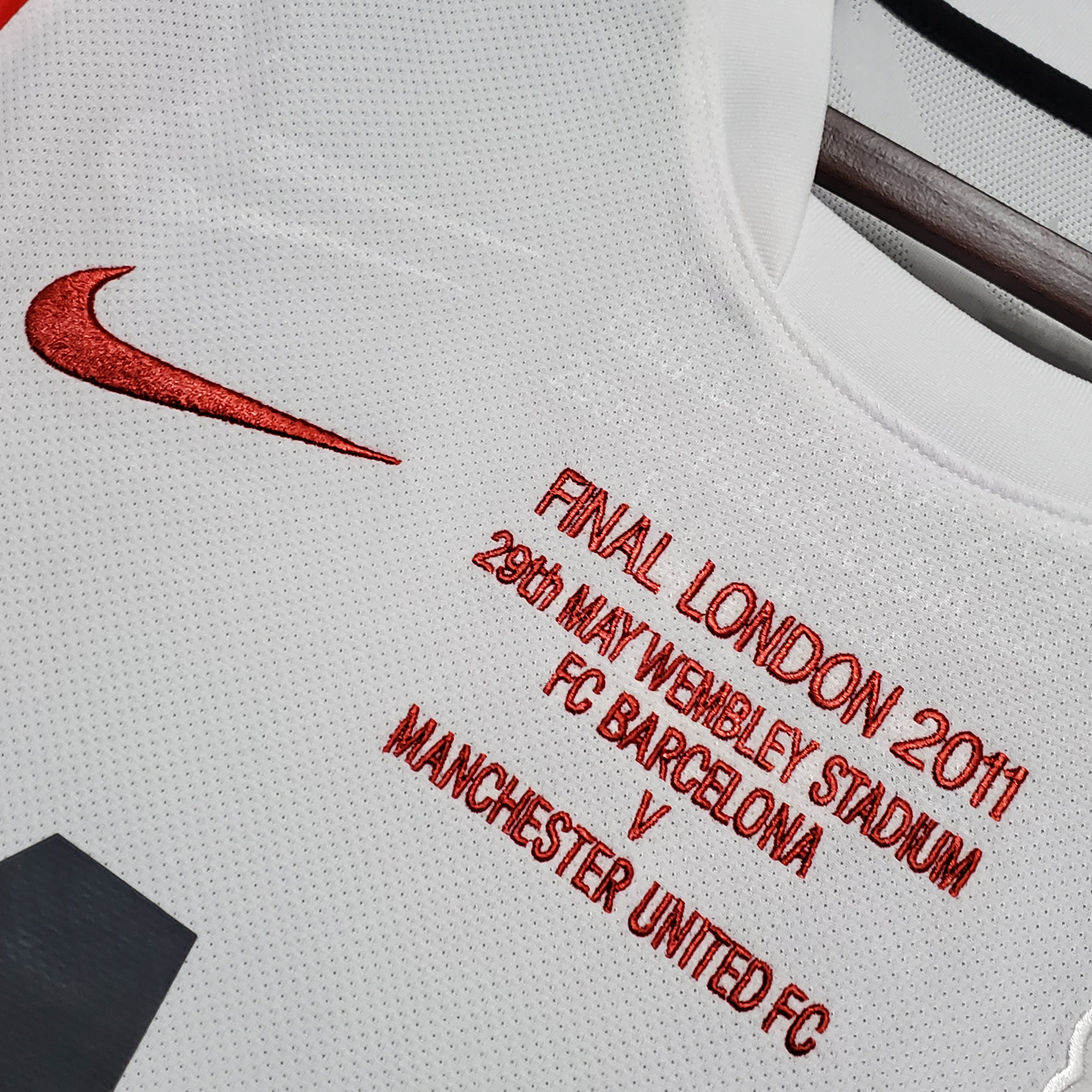 10-11 Man United Away Retro Jersey - leoleo123123