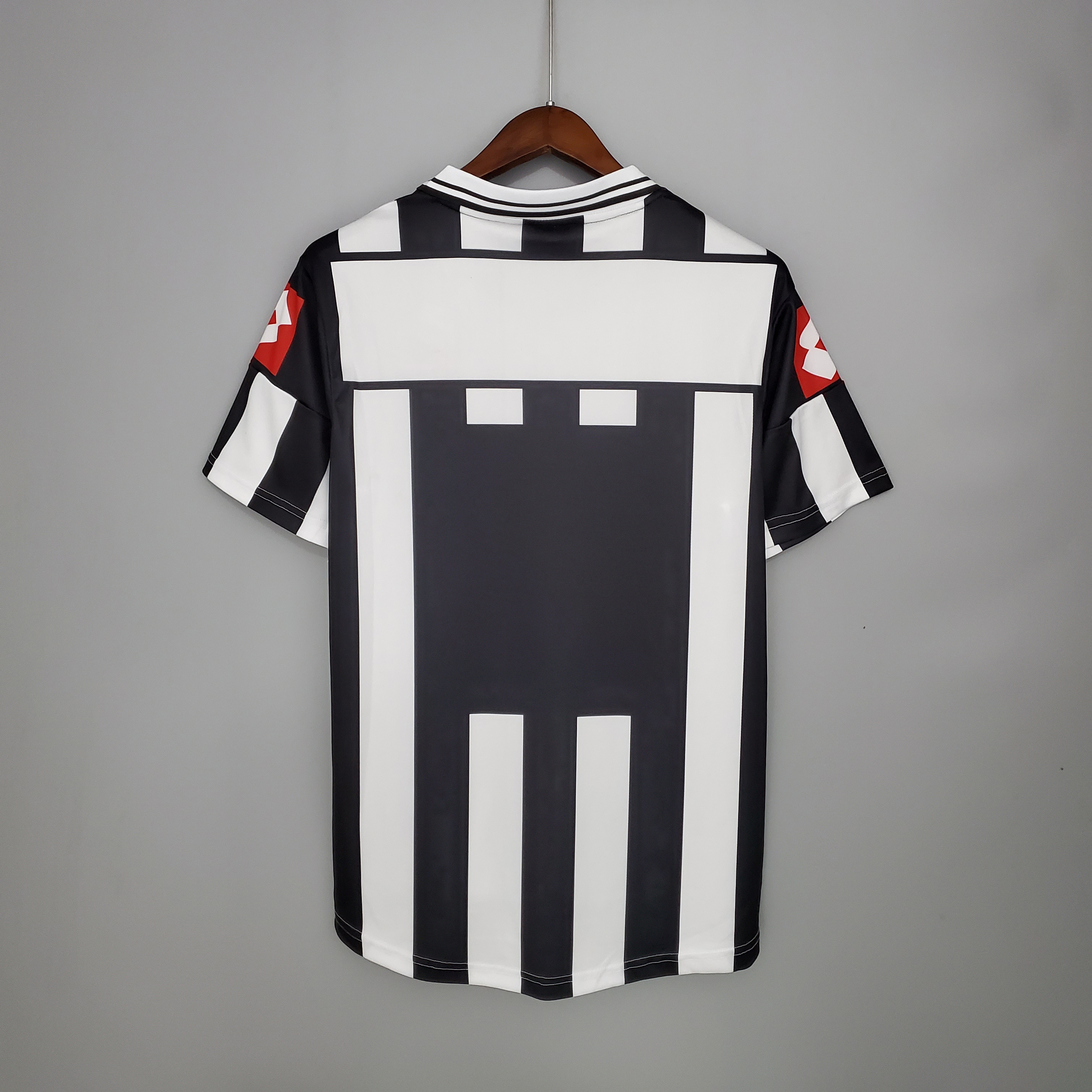 01/02 Juventus Home Retro Jersey - leoleo123123