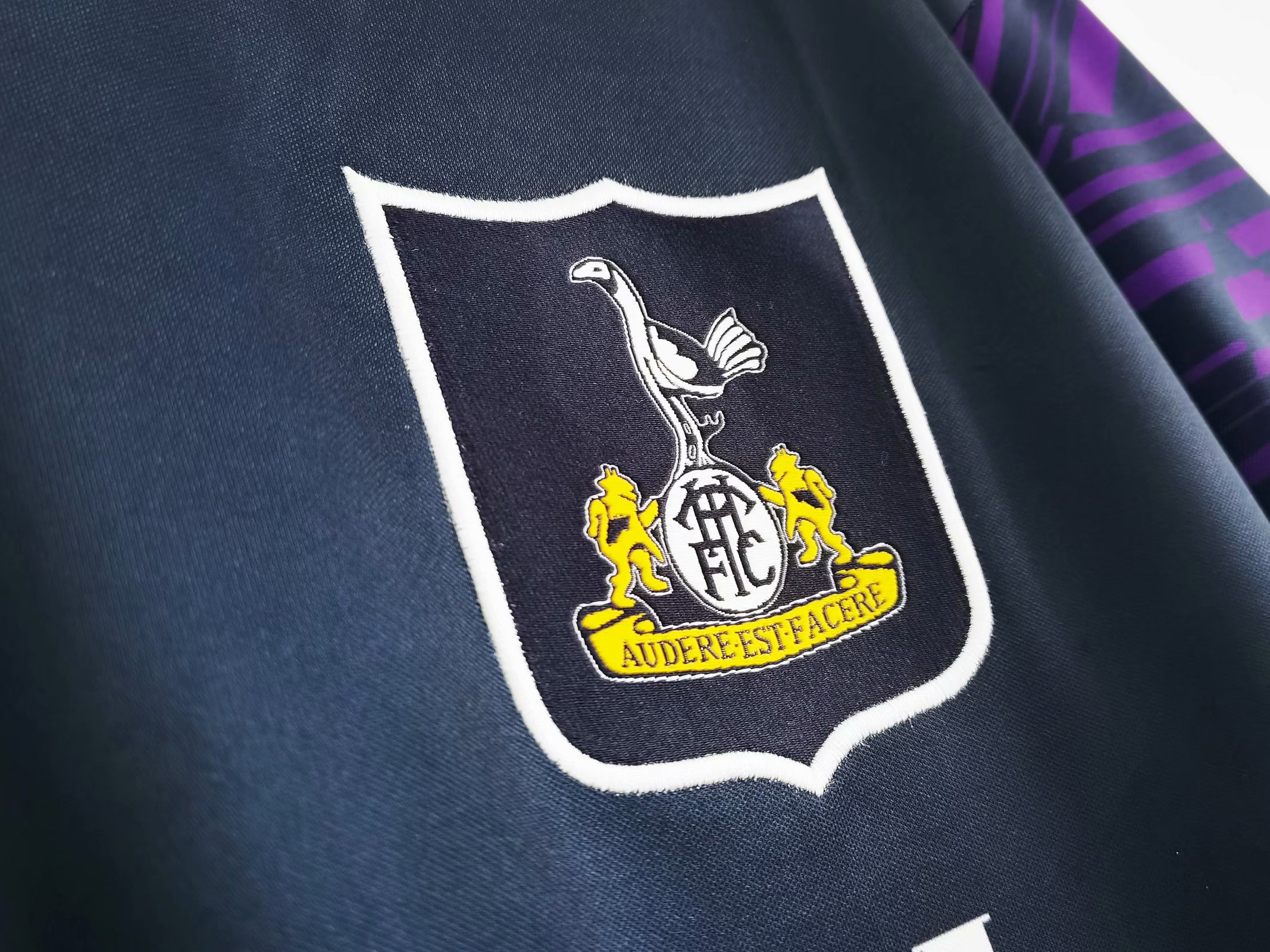 94-95 Tottenham Away Retro Jersey - leoleo123123