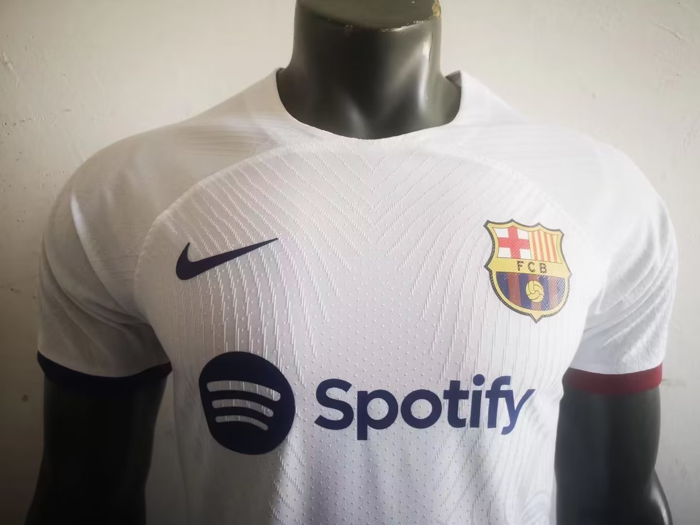 23/24 Barcelona White Jersey Player Version 1:1 Quality - leoleo123123