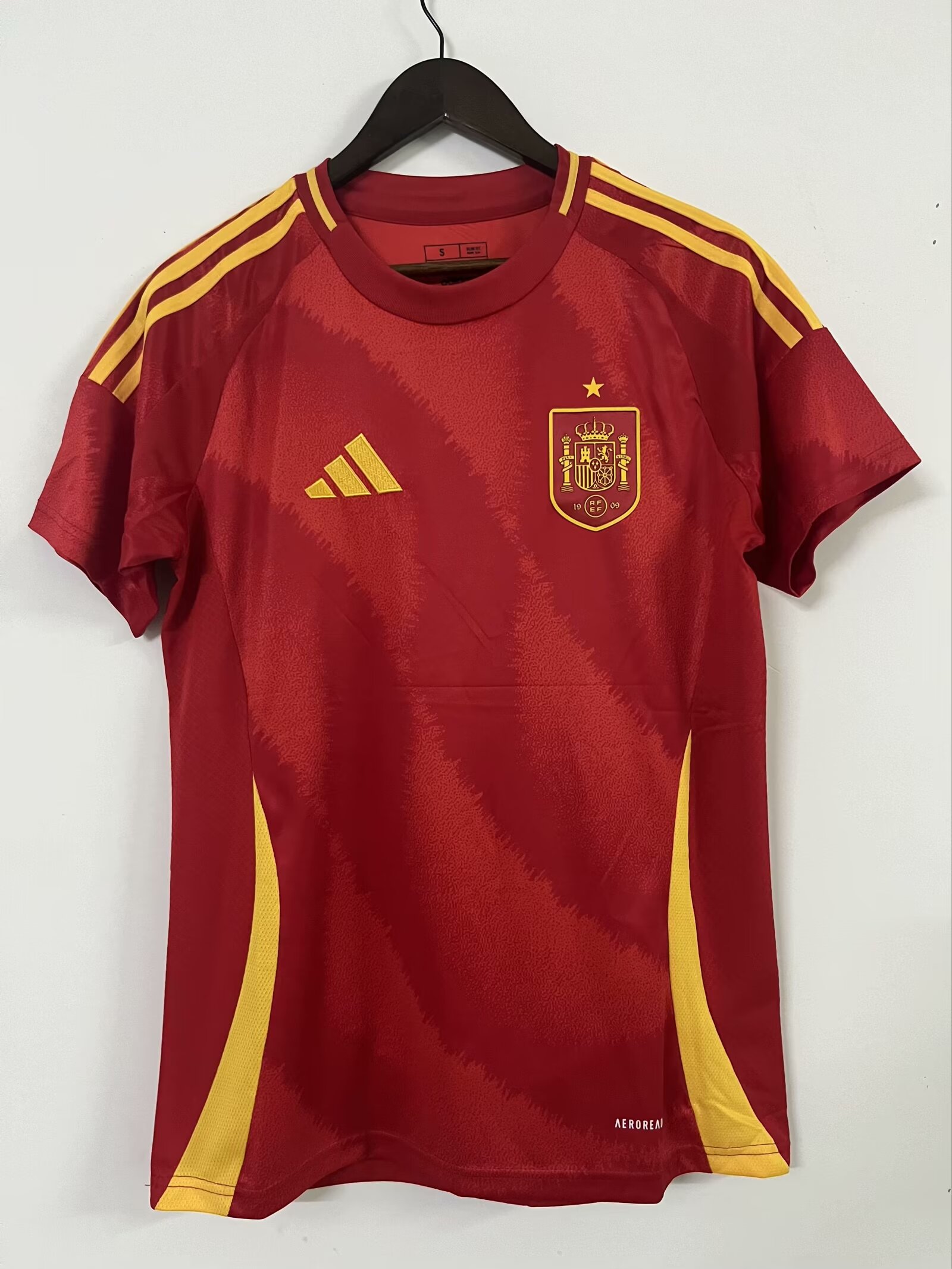 24/25 Spain Home Soccer Jersey Fans Version 1:1 Quality - leoleo123123