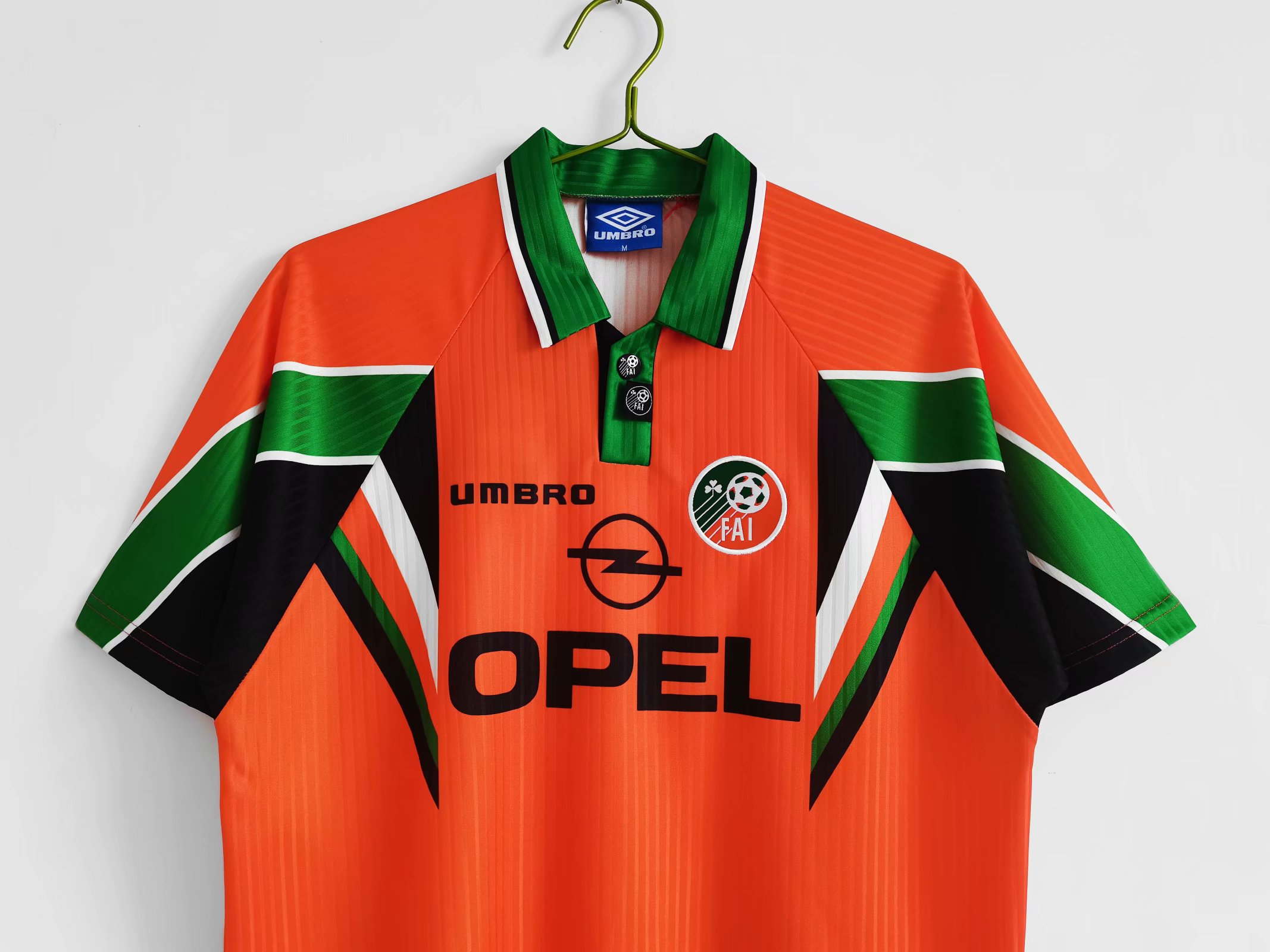 97/98 Ireland Away Retro Jersey - leoleo123123