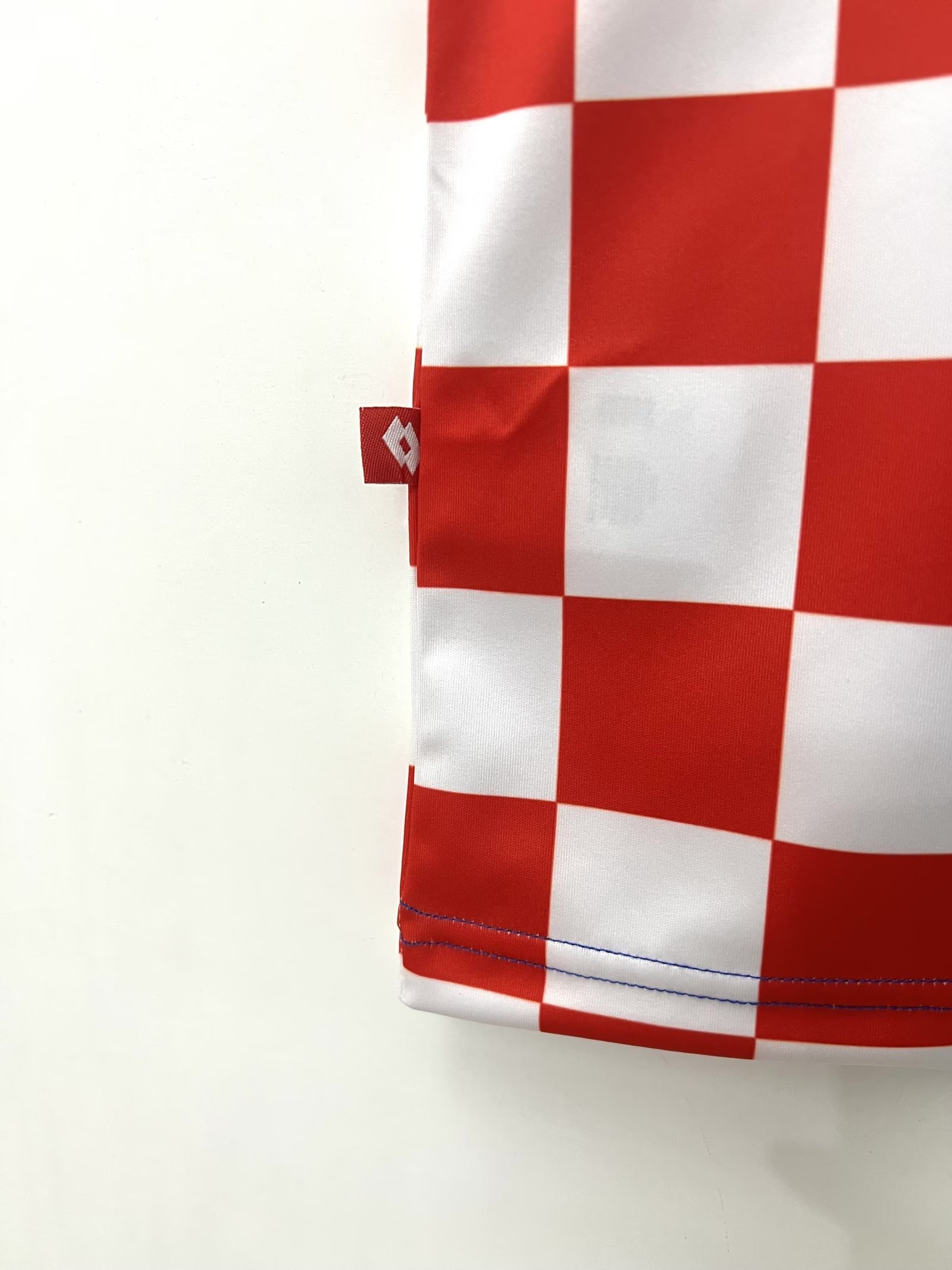 1998 Croatia Away Retro Soccer Jersey - leoleo123123