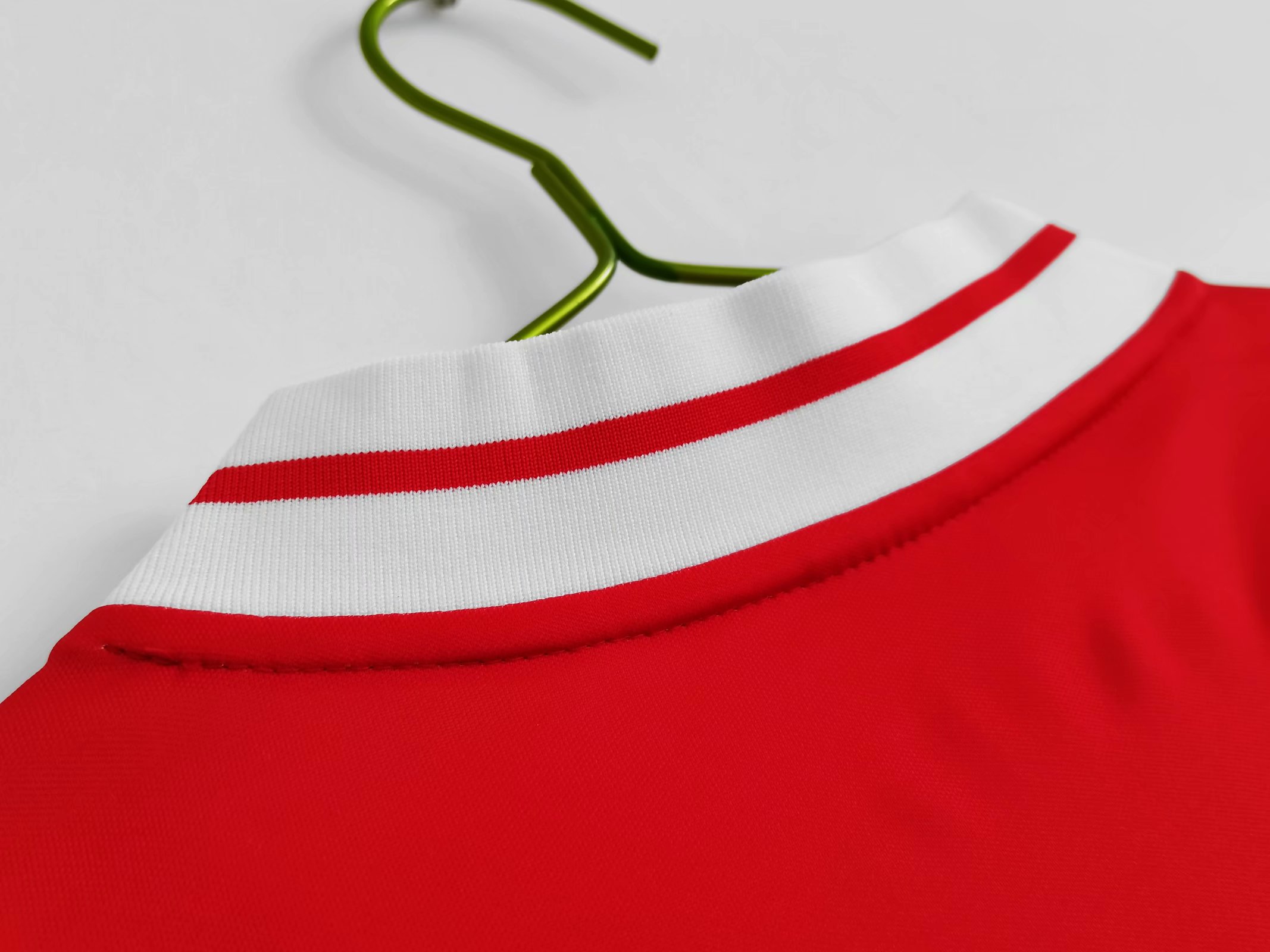 81/84 Liverpool Home Retro Jersey - leoleo123123