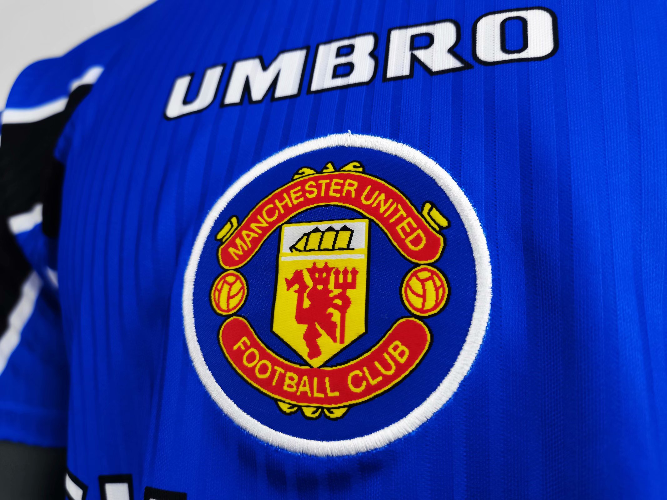 96-98 Man United Away Retro Jersey - leoleo123123