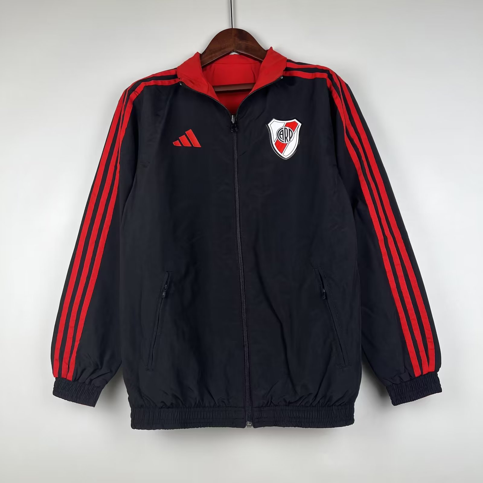 Winbreaker Jacket