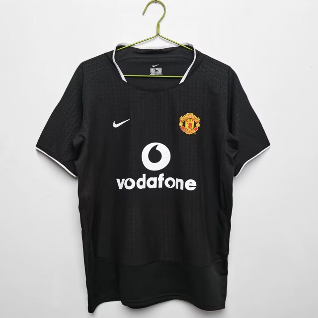 03/34 Man United White Retro Jersey - leoleo123123