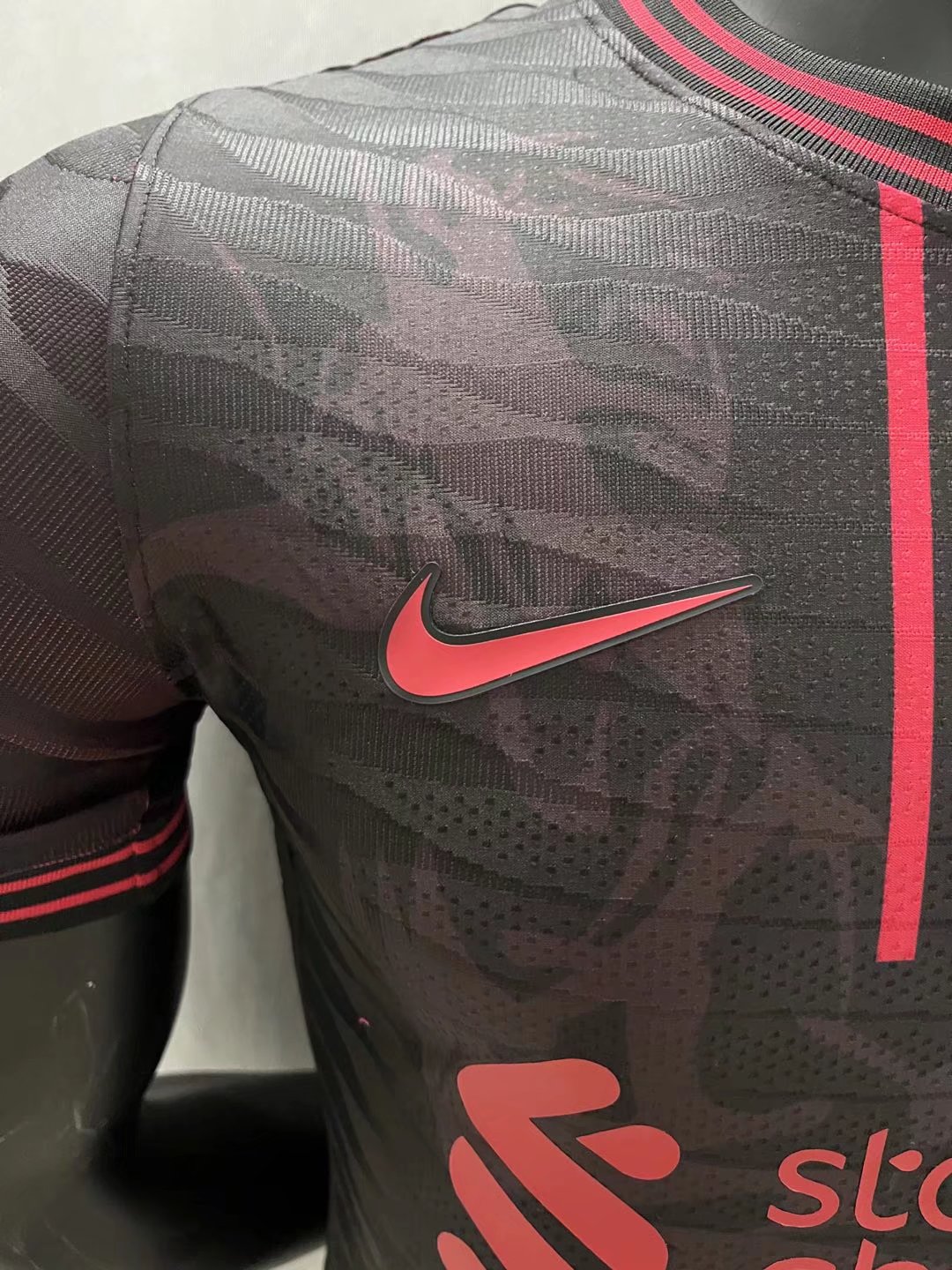 22/23 Liverpool Training Jersey Black Player Version 1:1 Quality chaosheng - leoleo123123