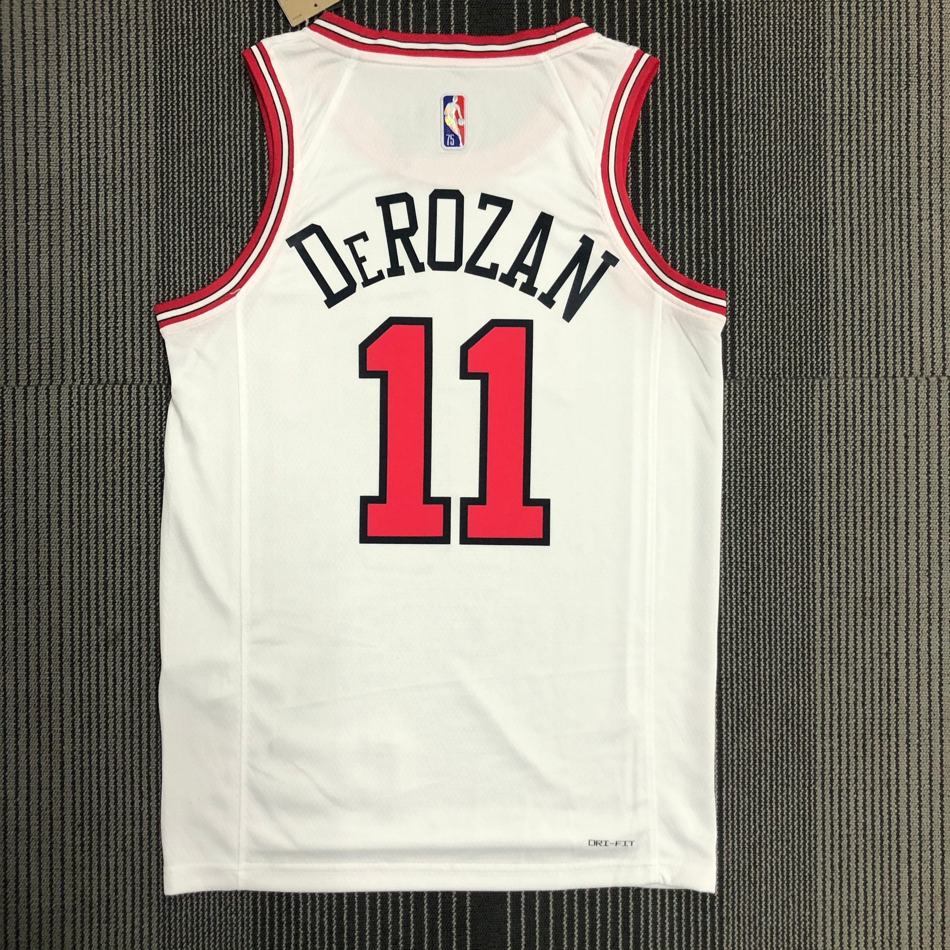 NBA Men 75th Anniversary Chicago Bulls White #11 DEROZAN Jersey High Quality Name and Number Print - leoleo123123