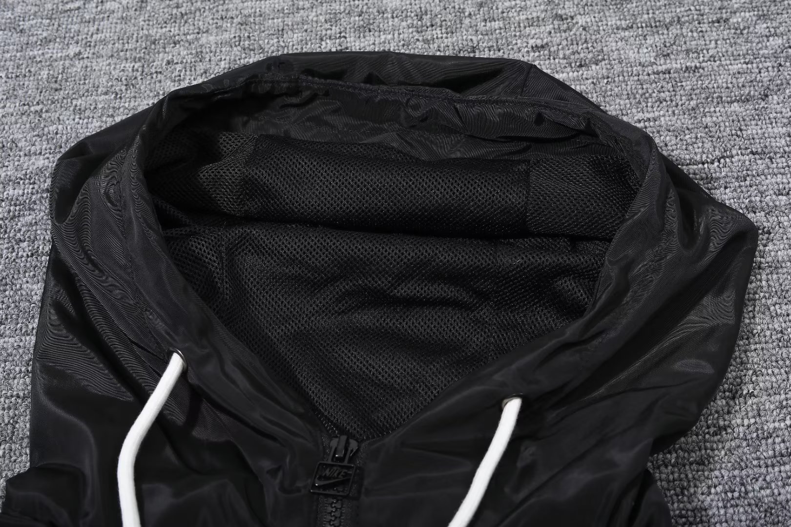 23/24 PSG Black Windbreaker Jacket 1:1 Quality - leoleo123123