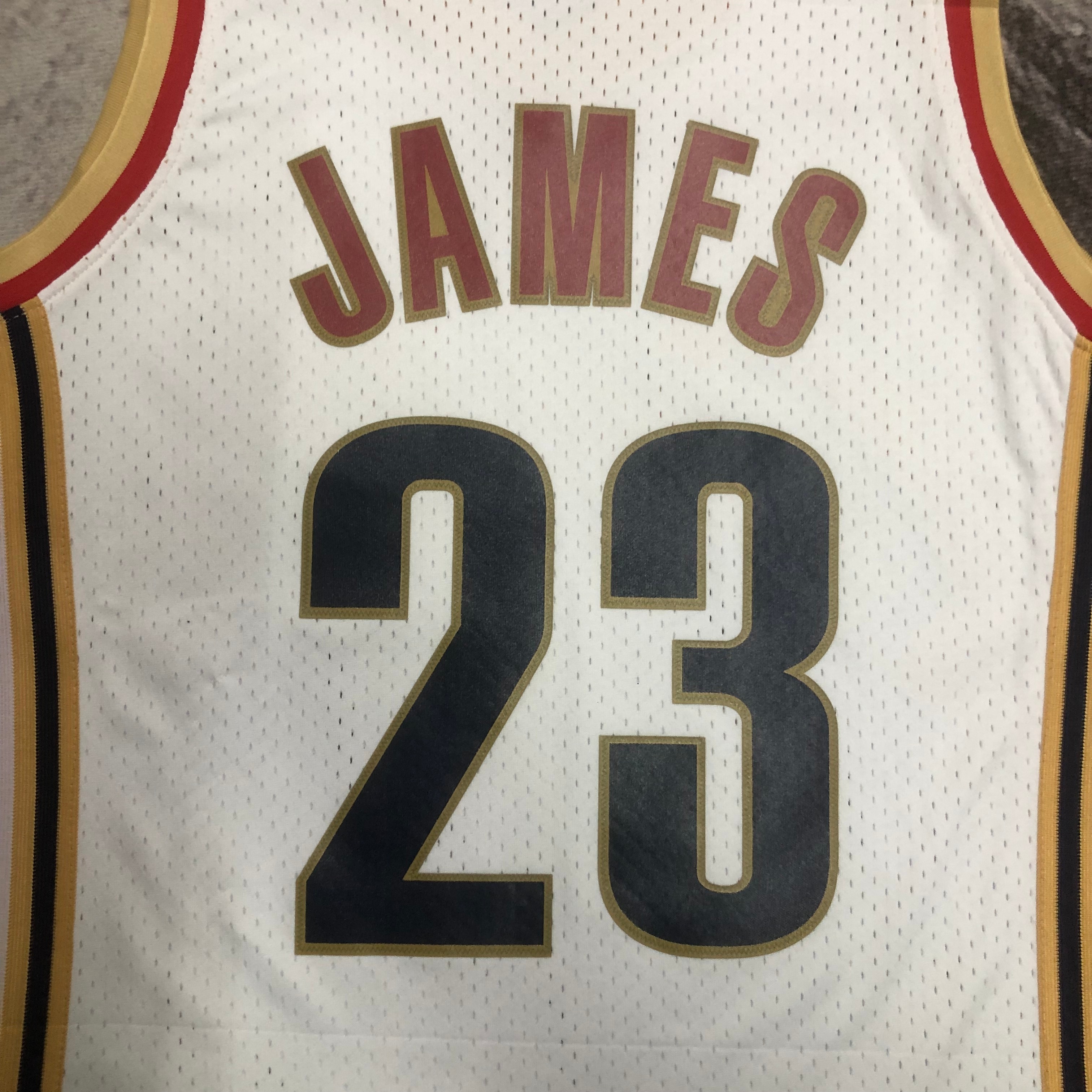 NBA Season 03-04 Men Cleveland Cavaliers White #23 JAMES Classics Swingman Jersey - leoleo123123
