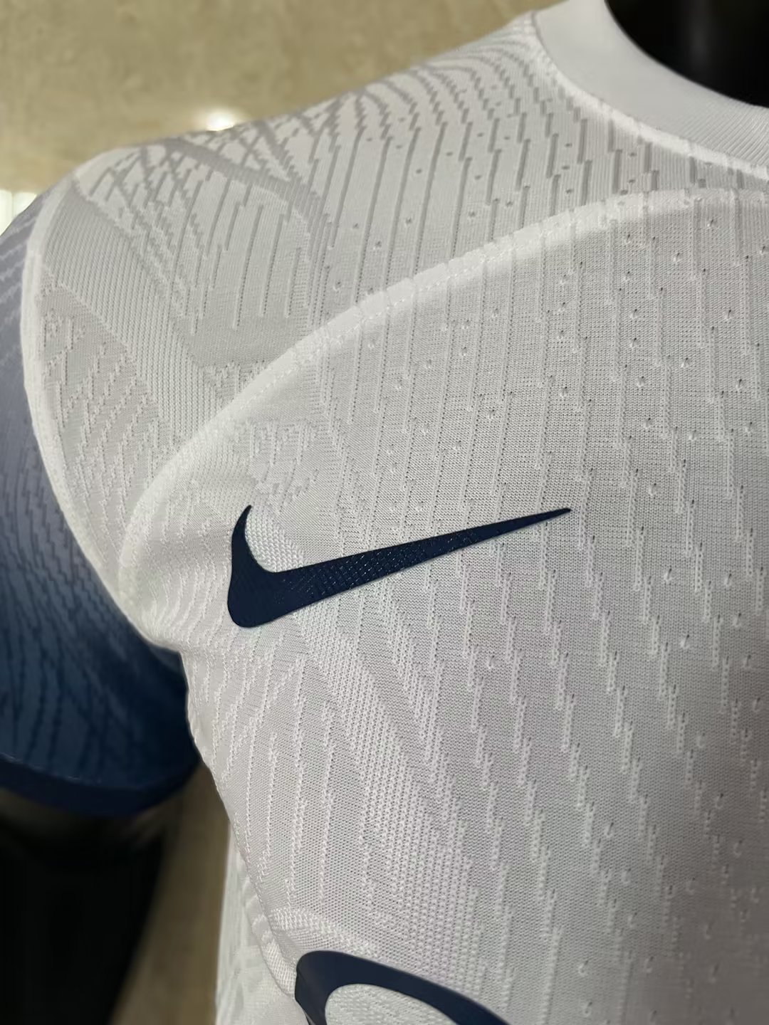 23/24 PSG White Jersey Player Version 1:1 Quality - leoleo123123