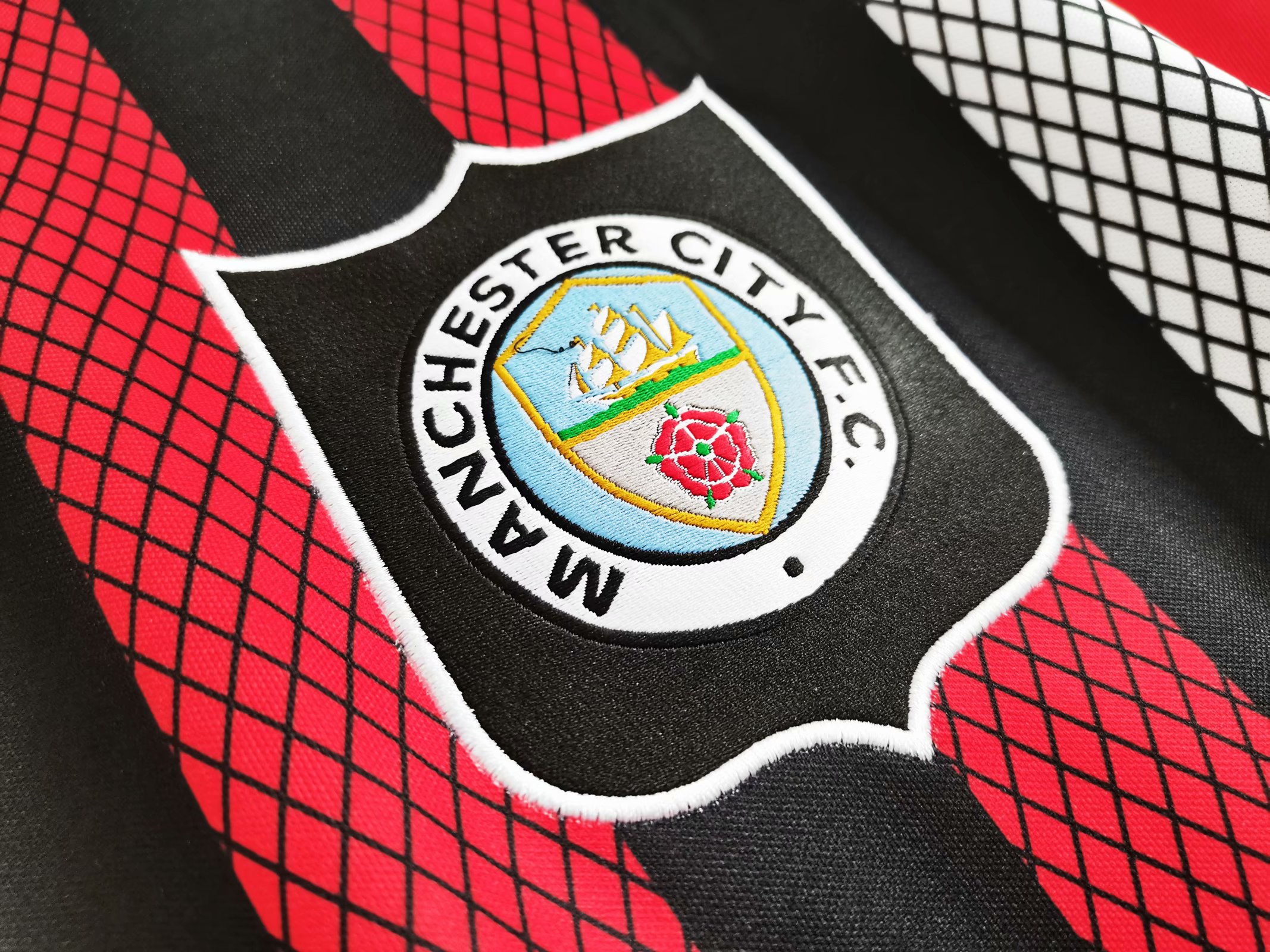 94/96 Manchester City Away Retro Jersey - leoleo123123
