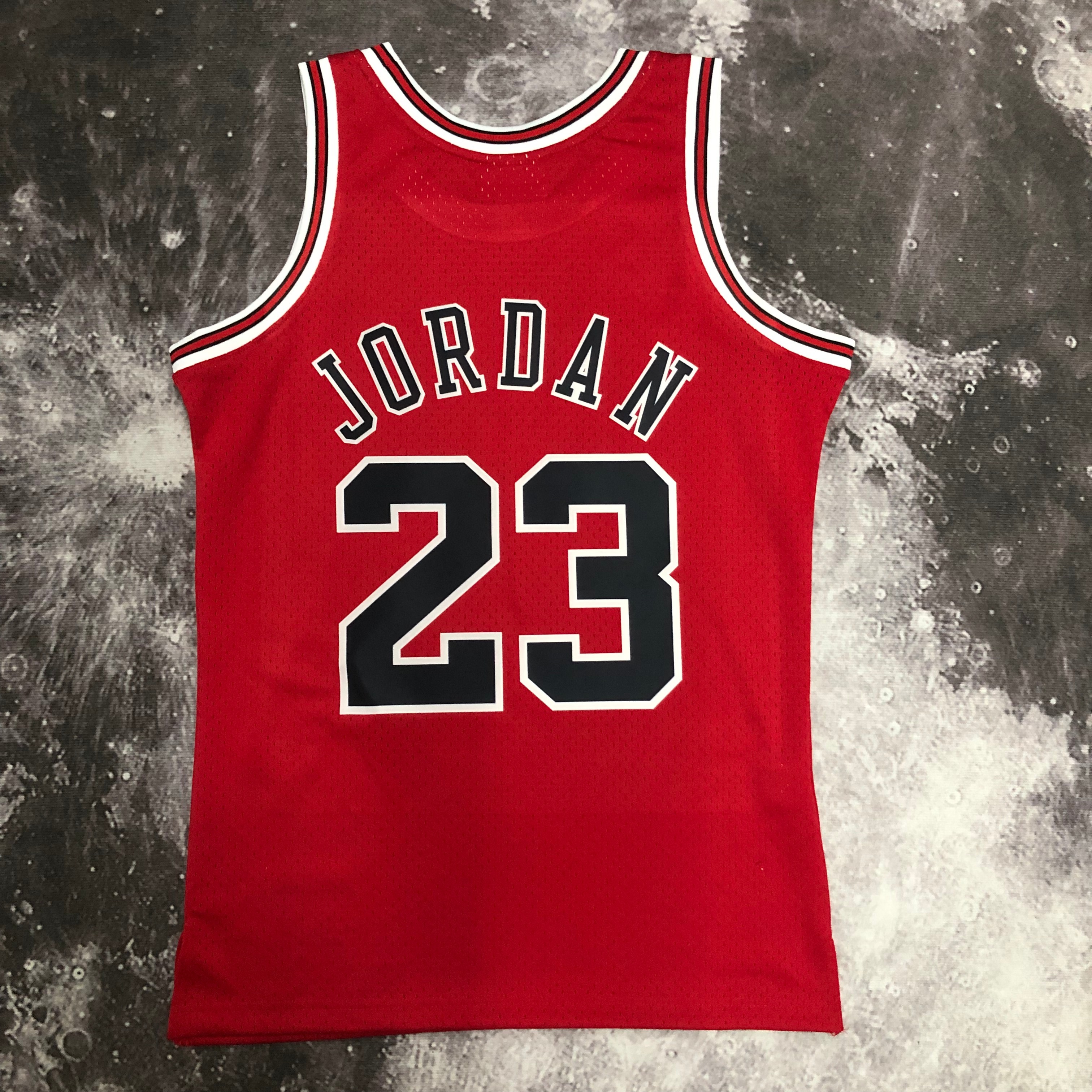 NBA Men Season 1998 Retro Chicago Bulls Red #23 JORDAN Jersey High Quality Name and Number Print - leoleo123123