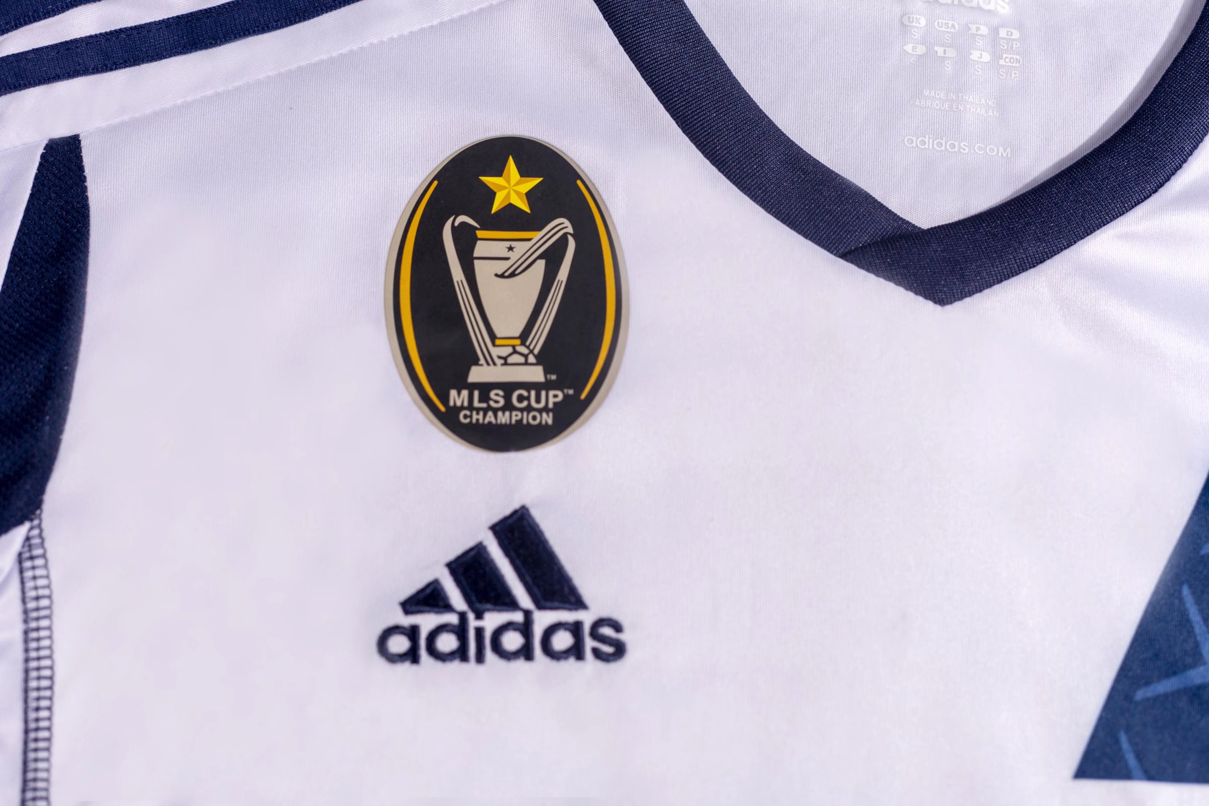 11/12 LA Galaxy Home Retro Jersey Fans Version - leoleo123123