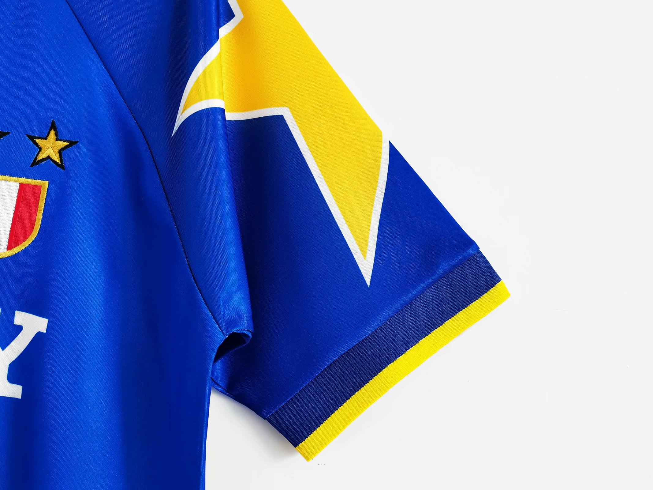 95-96 Juventus Away Retro Jersey - leoleo123123