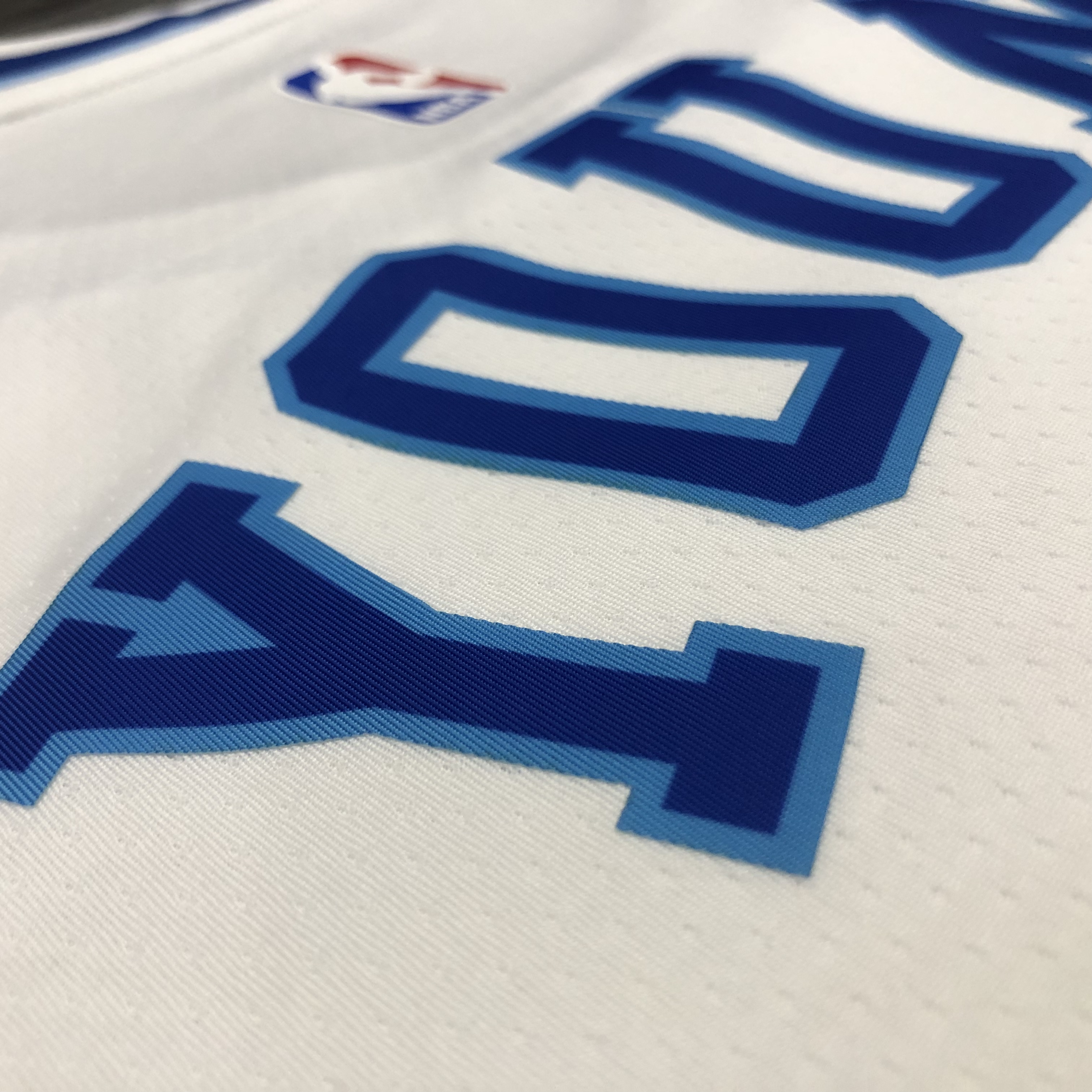NBA Men Los Angeles Lakers Retro in Latin #0 YOUNG white Round Neck Jersey High Quality Name and Number Print - leoleo123123