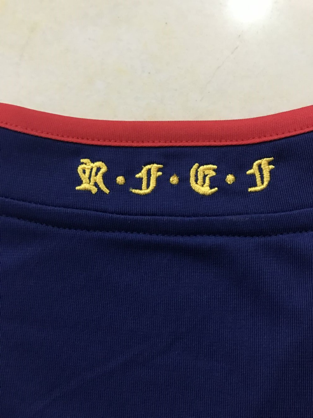 2010 Spain Away Plaer version Retro Jersey - leoleo123123