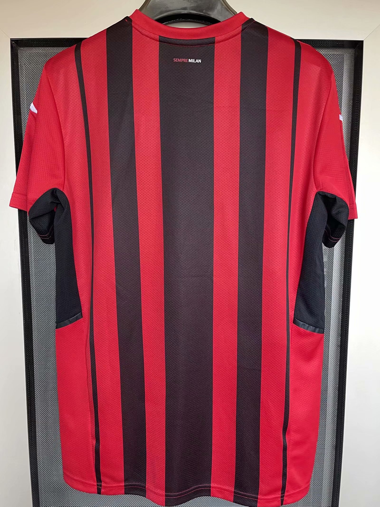 21/22 AC Milan Home Jersey Fans Version 1:1 Quality - leoleo123123
