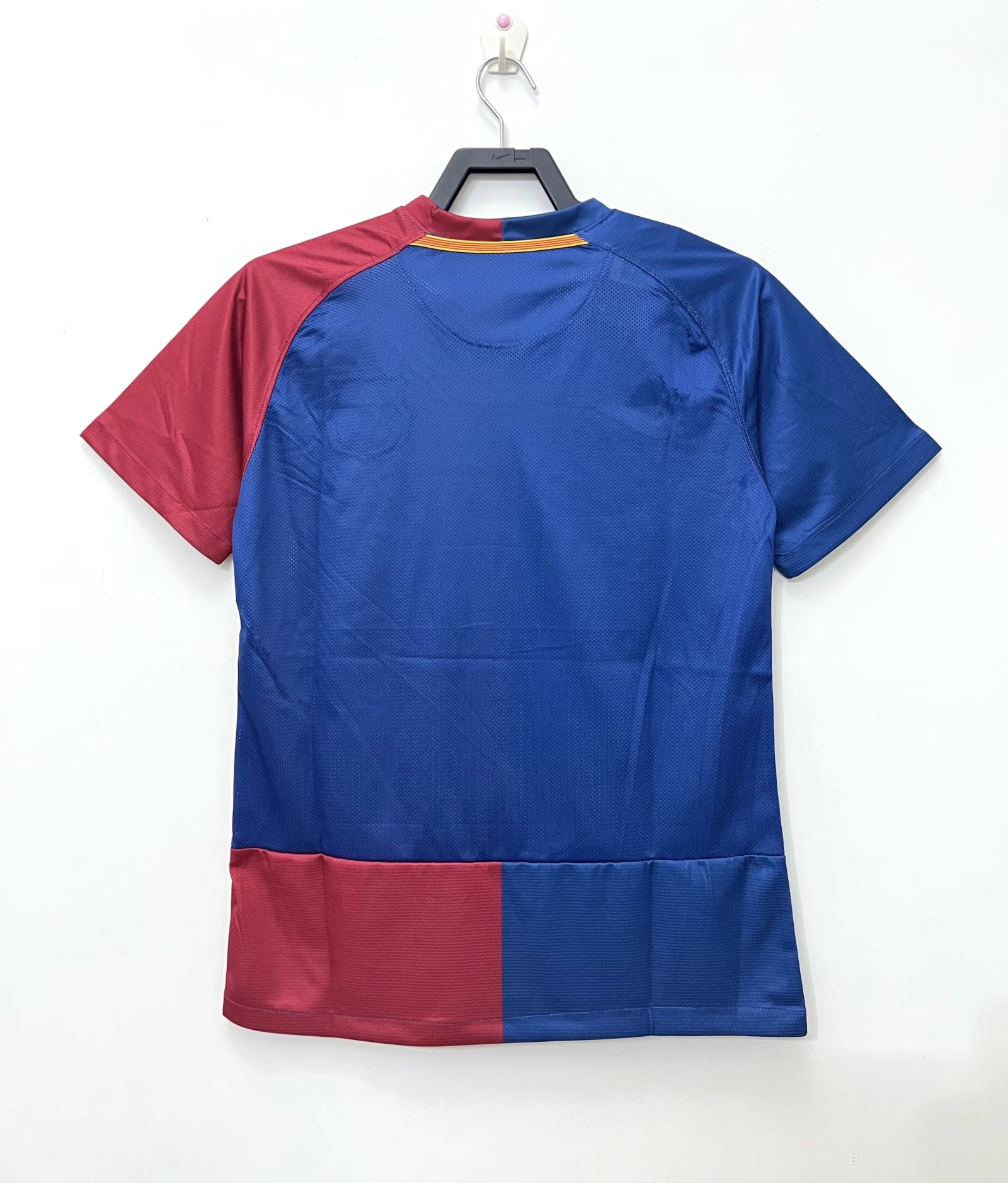 08-09 Barcelona Home Retro Jersey Liga Version - leoleo123123