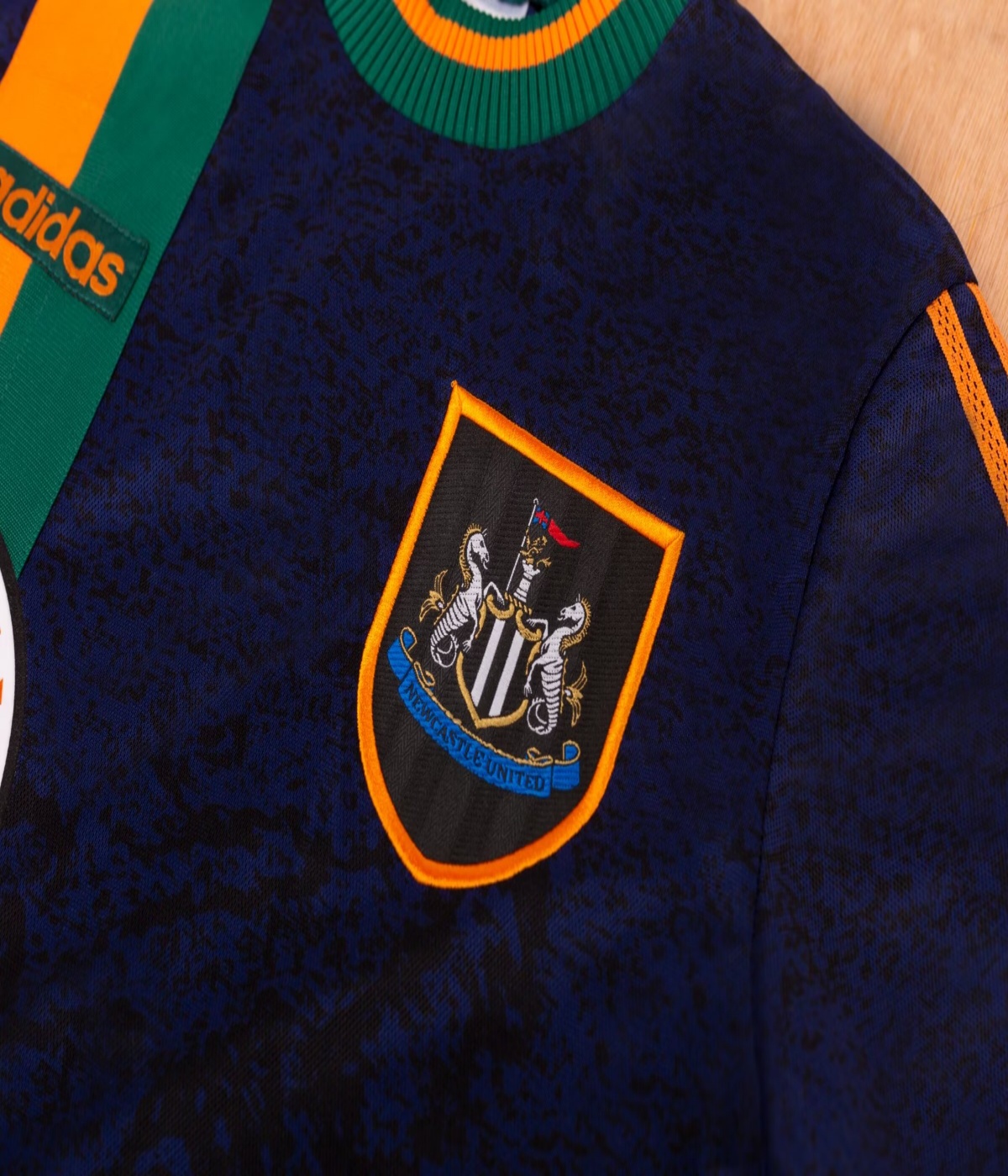 97/98 Newcastle Away Retro Jersey - leoleo123123