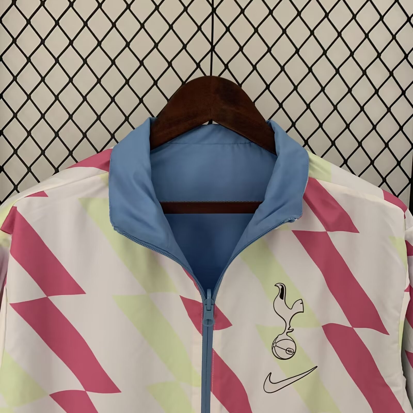 23/24 Tottenham Blue Windbreaker Jacket two-sided Jacket Thai Quality - leoleo123123