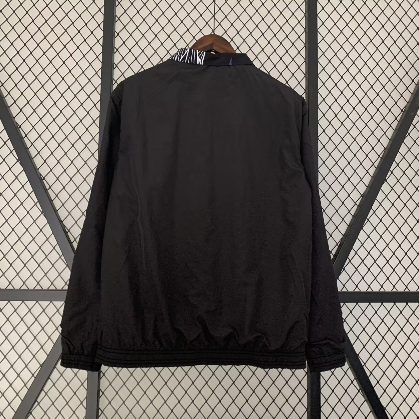 23/24 Real Madrid Dragon Black Windbreaker Jacket two-sided Jacket Thai Quality - leoleo123123