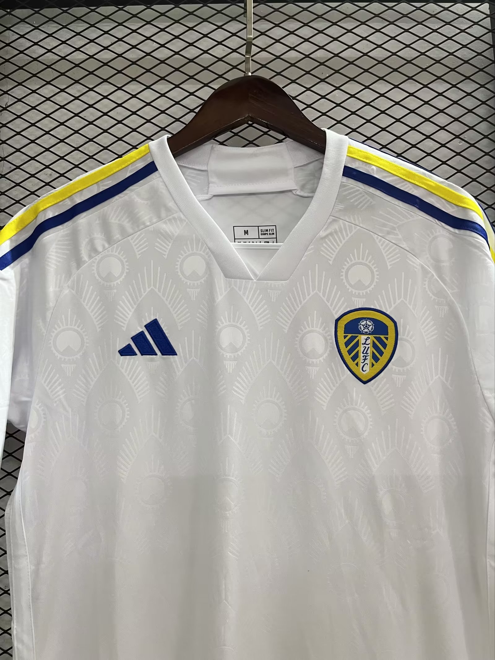 23/24 Leeds United F.C Home Jersey Fans Version Thai Quality - leoleo123123