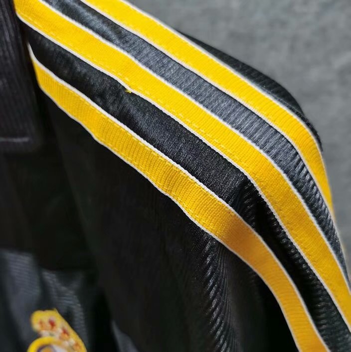 98-00 Real Madrid Away Retro Jersey - leoleo123123