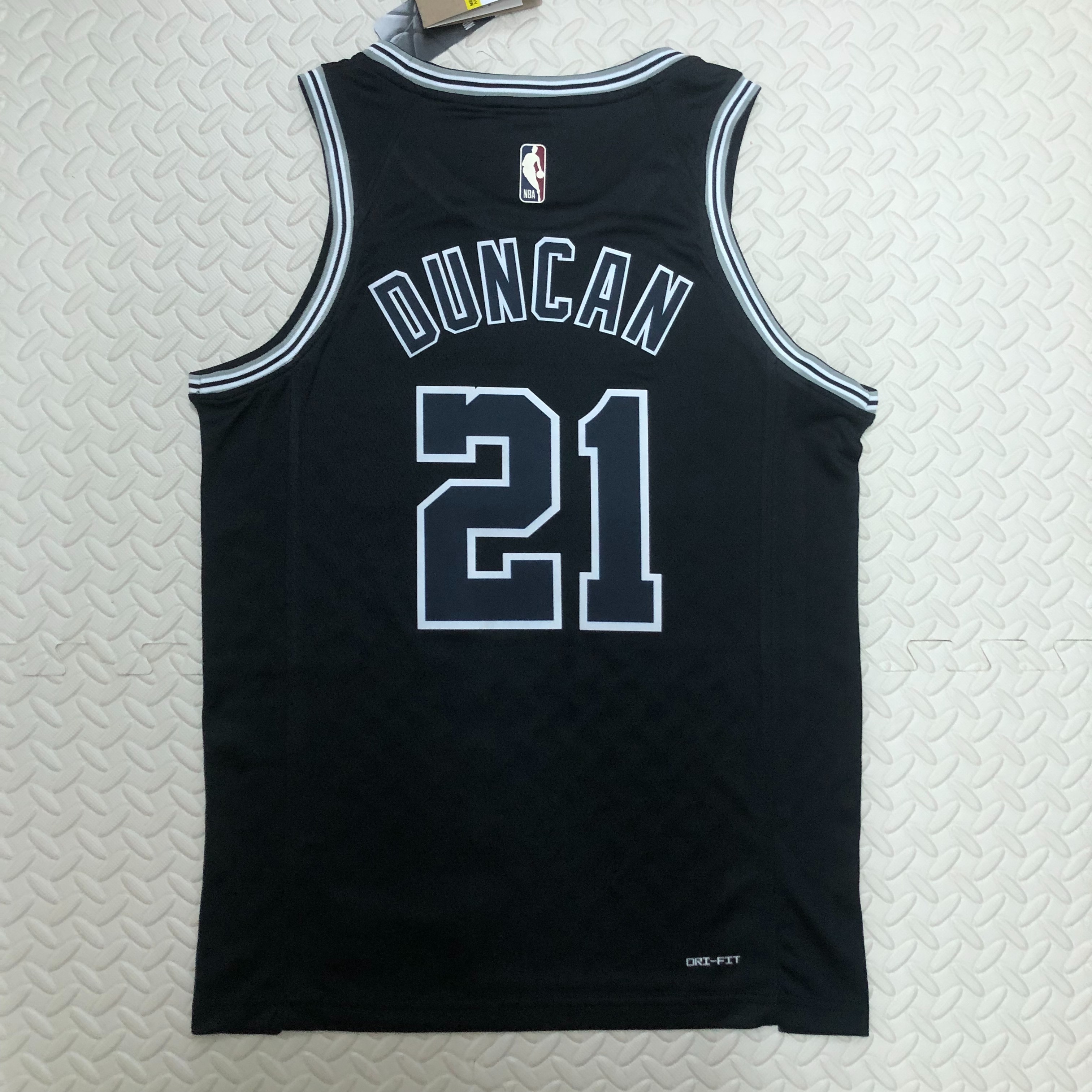 NBA Men Season 2023 San Antonio Spurs Black Retro #21 DUNCAN Jersey High Quality Name and Number Print - leoleo123123