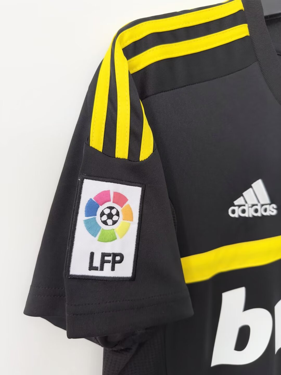 11/12 Real Madrid Goalkeeper Black Retro Jersey - leoleo123123